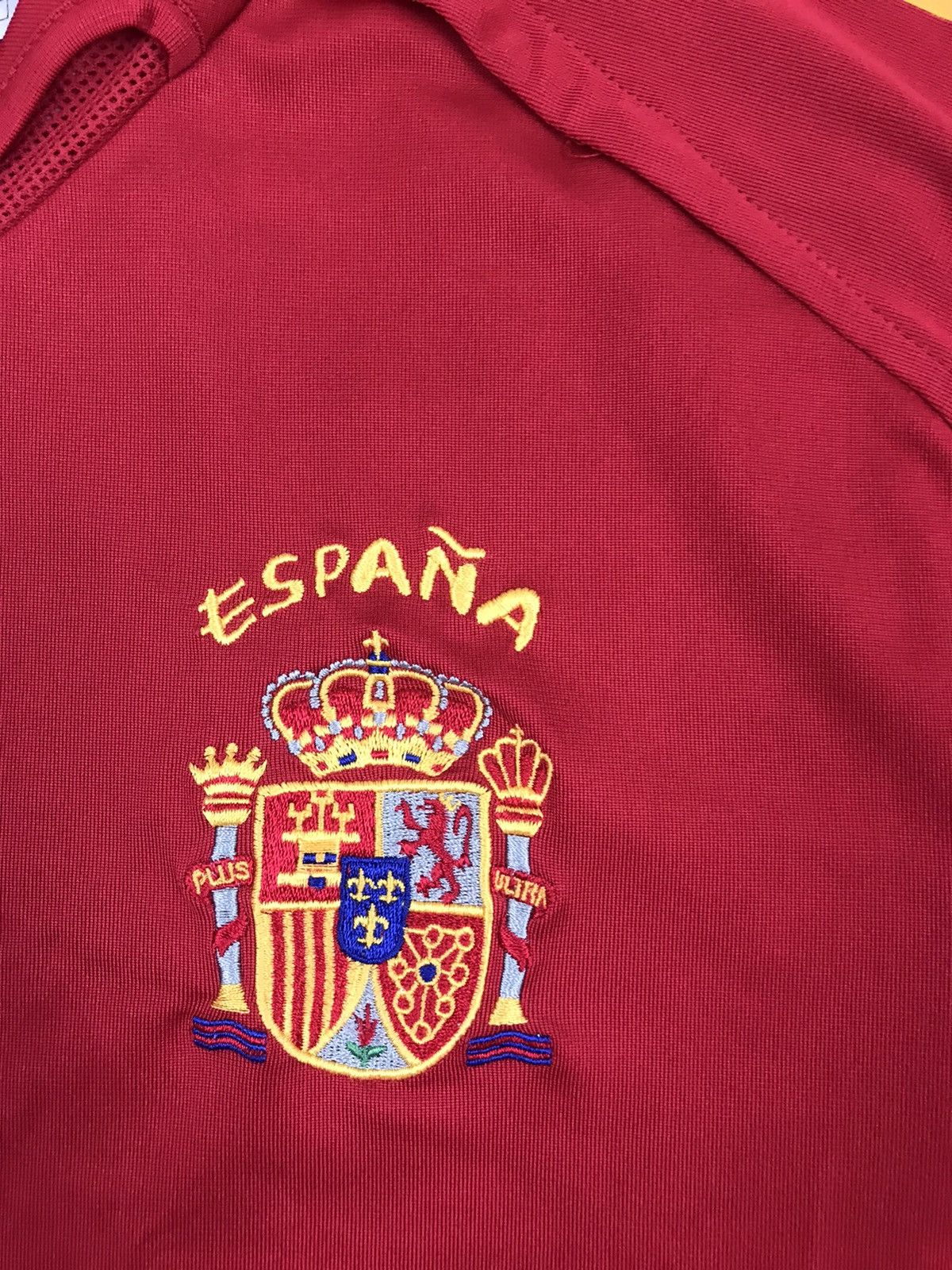 Adidas SPAIN 2004 2006 HOME FOOTBALL SHIRT ADIDAS 600179 sz S Size US S / EU 44-46 / 1 - 5 Thumbnail
