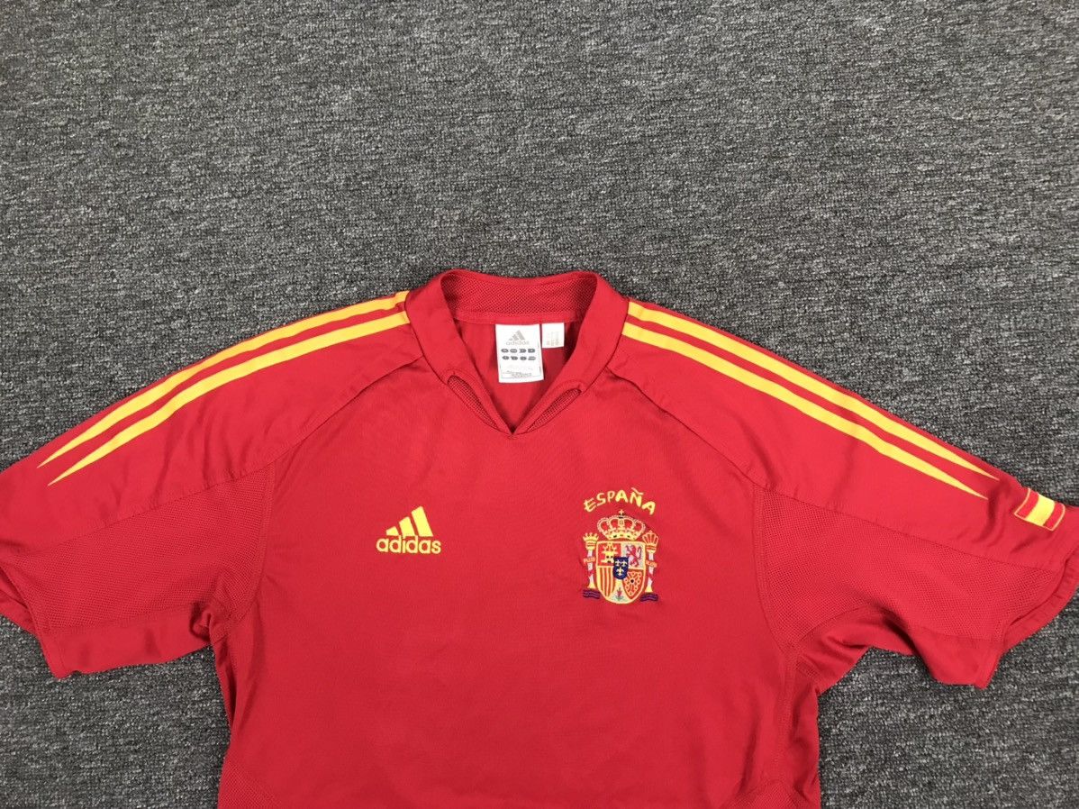 Adidas SPAIN 2004 2006 HOME FOOTBALL SHIRT ADIDAS 600179 sz S Size US S / EU 44-46 / 1 - 3 Thumbnail