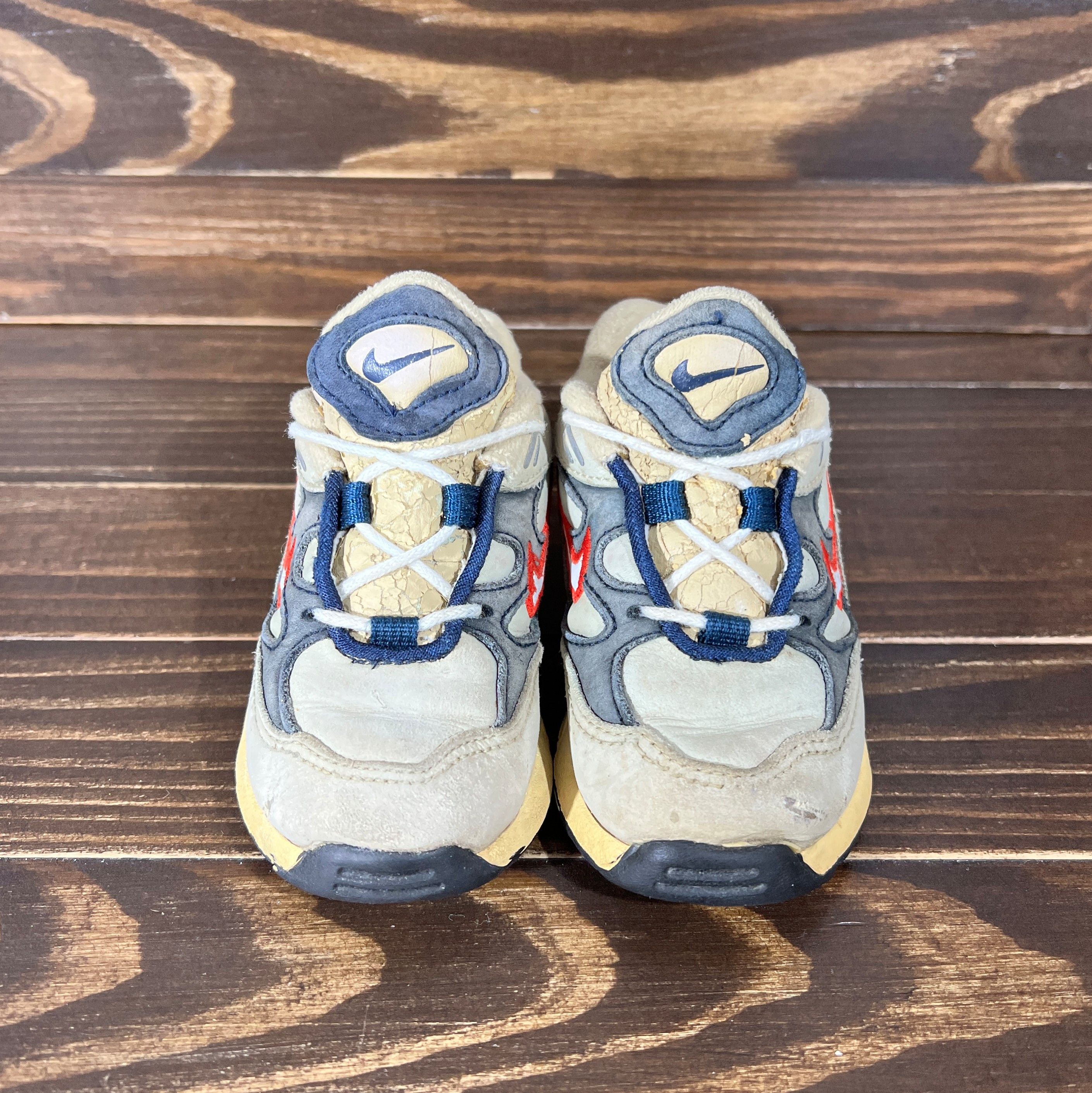Nike × Vintage Vintage Nike 1998 Kids Leather Sneakers VeryRare Retro Shoes Size US 5 / EU 37 - 15 Thumbnail