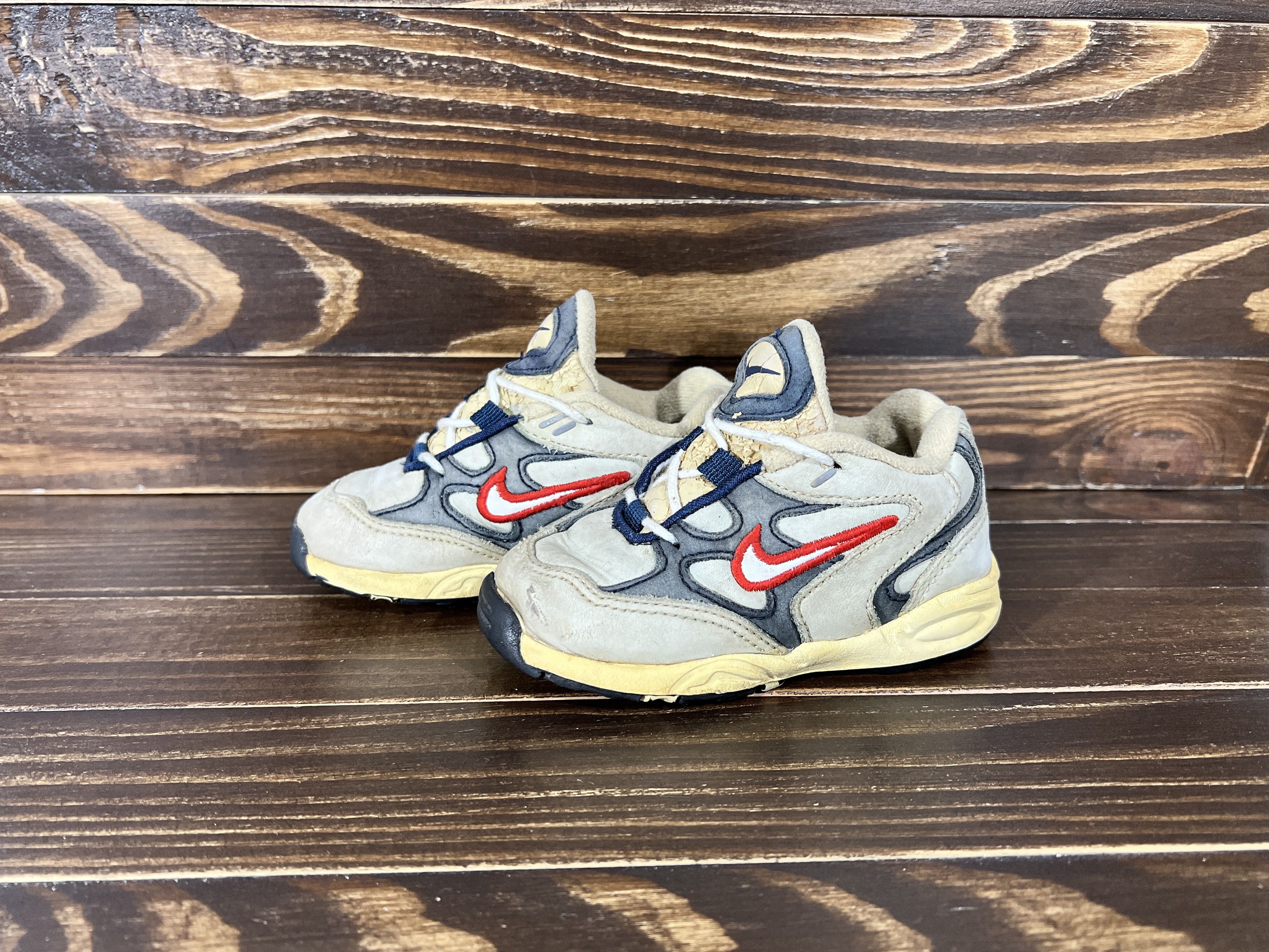 Nike × Vintage Vintage Nike 1998 Kids Leather Sneakers VeryRare Retro Shoes Size US 5 / EU 37 - 5 Thumbnail