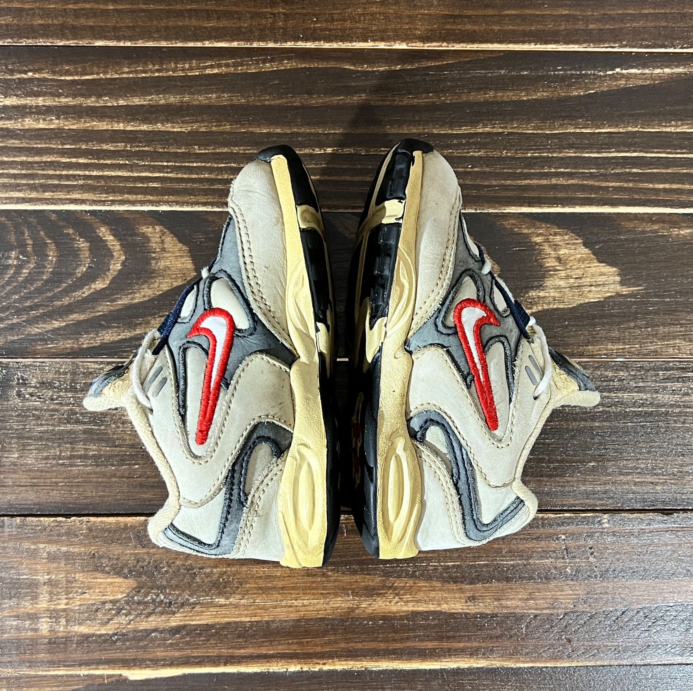 Nike × Vintage Vintage Nike 1998 Kids Leather Sneakers VeryRare Retro Shoes Size US 5 / EU 37 - 19 Thumbnail
