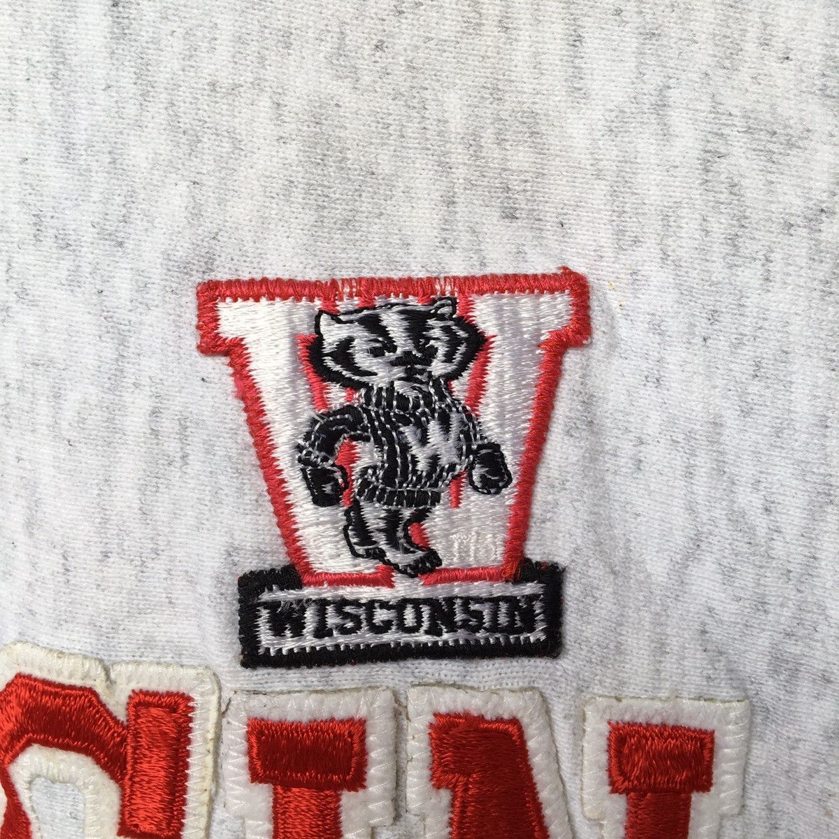 Vintage Vintage WISCONSIN BADGERS Crewneck Sweatshirt Size US XL / EU 56 / 4 - 6 Thumbnail
