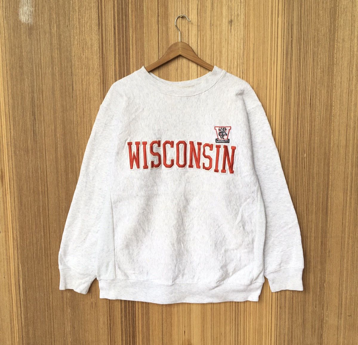Vintage Vintage WISCONSIN BADGERS Crewneck Sweatshirt Size US XL / EU 56 / 4 - 1 Thumbnail