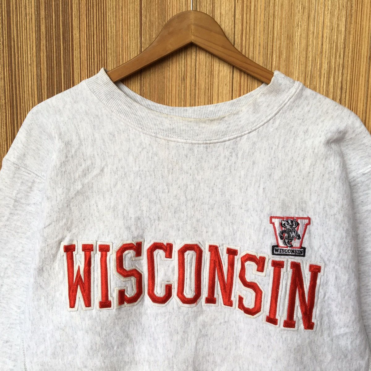 Vintage Vintage WISCONSIN BADGERS Crewneck Sweatshirt Size US XL / EU 56 / 4 - 3 Thumbnail