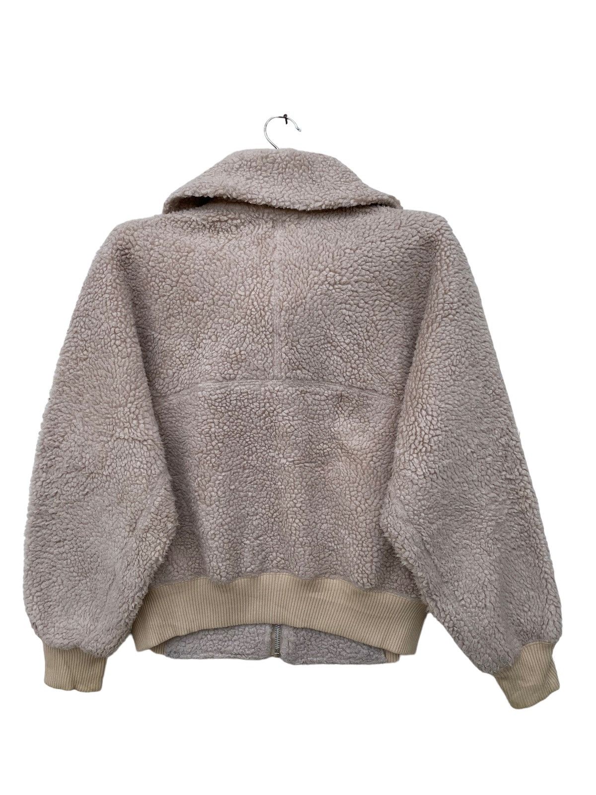 Uniqlo Uniqlo Lemaire Deep Pile Fleece Sherpa Jacket Size US L / EU 52-54 / 3 - 2 Thumbnail