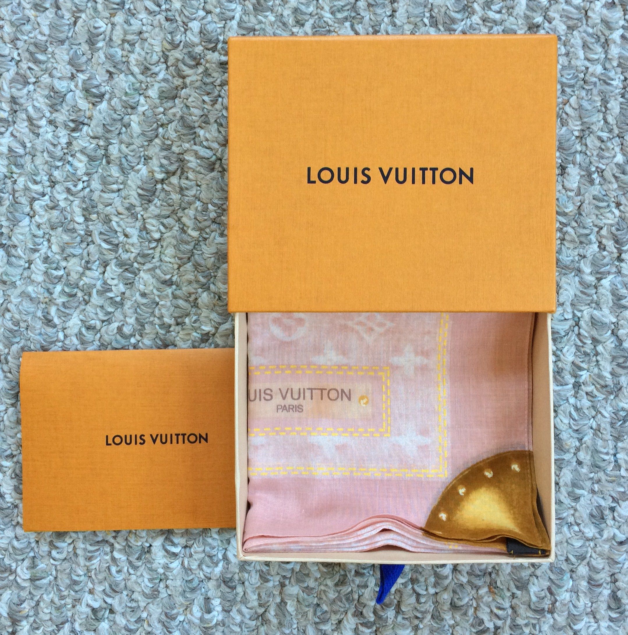 Louis Vuitton NEW S/S 2006 Louis Vuitton Denim Monogram Scarf Size ONE SIZE - 8 Thumbnail