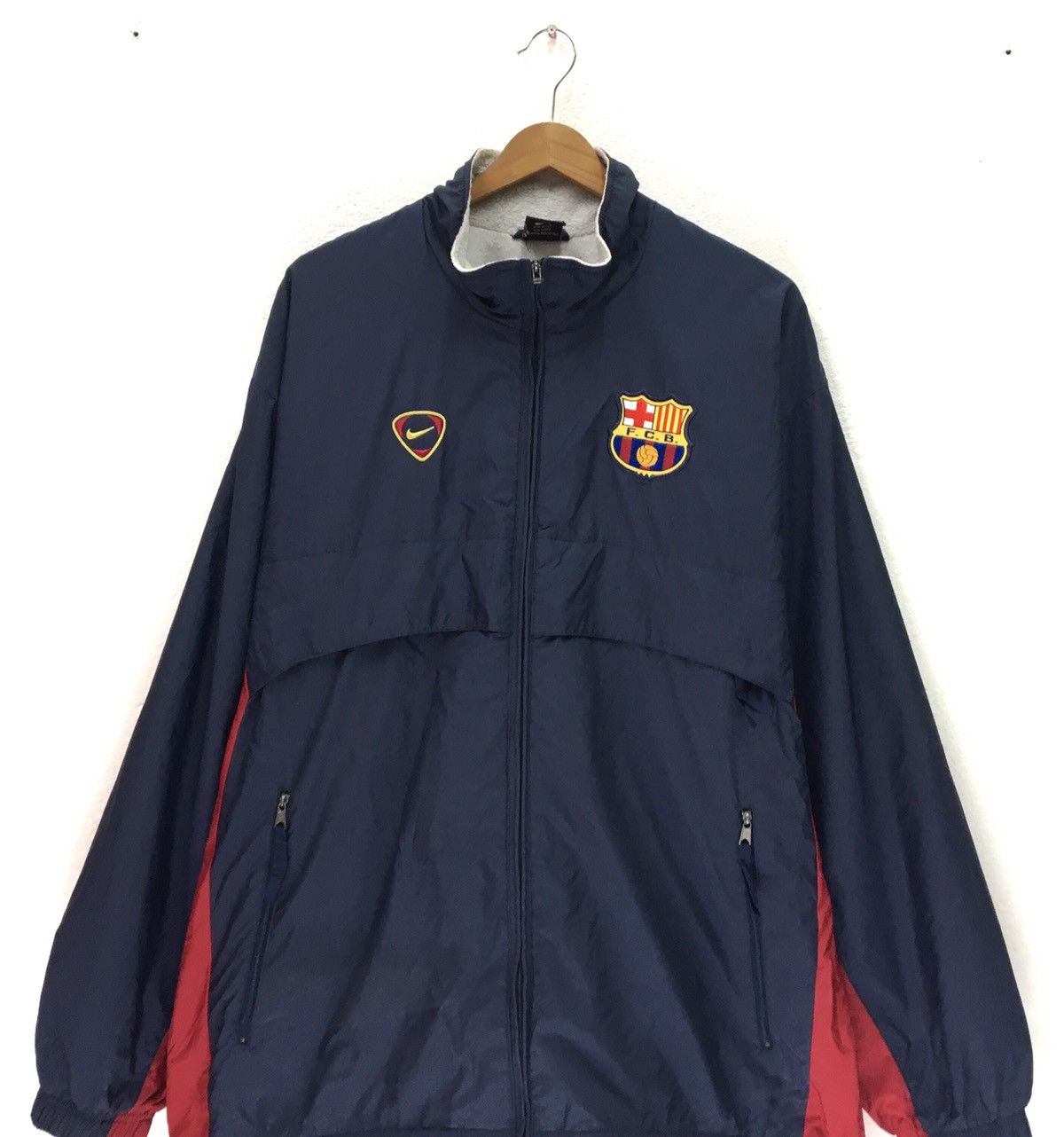 Nike × Sports Specialties Nike X Barcelona FC Zipped Up Jacket Size US XL / EU 56 / 4 - 3 Thumbnail