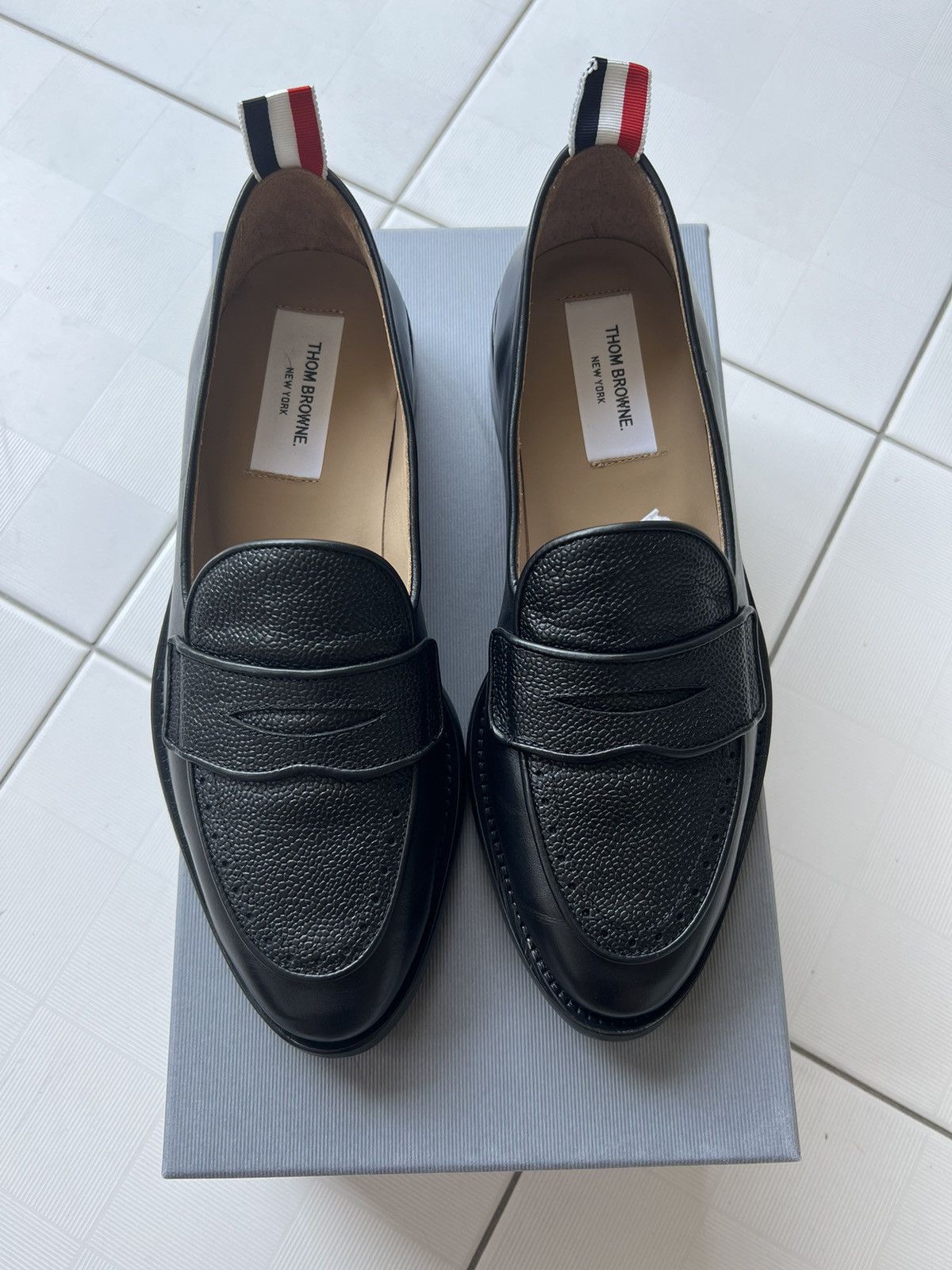 Thom Browne NEW 40 Calf Leather Grained Smooth Penny Loafers Black Size US 7 / EU 40 - 2 Thumbnail