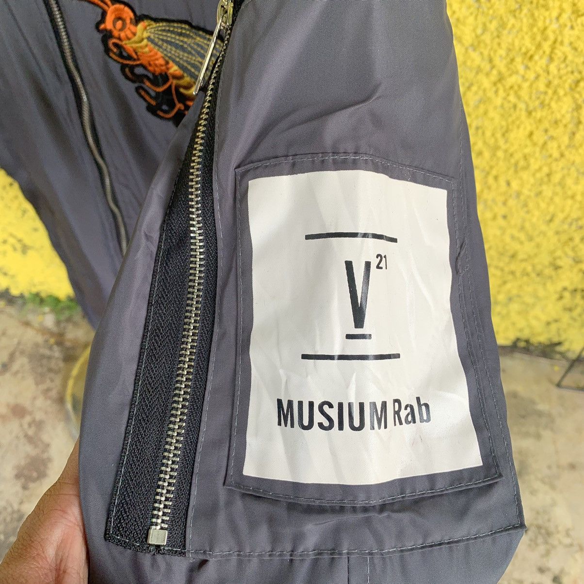 Japanese Brand Musium Rab style bee patch bomber jacket Size US M / EU 48-50 / 2 - 4 Thumbnail