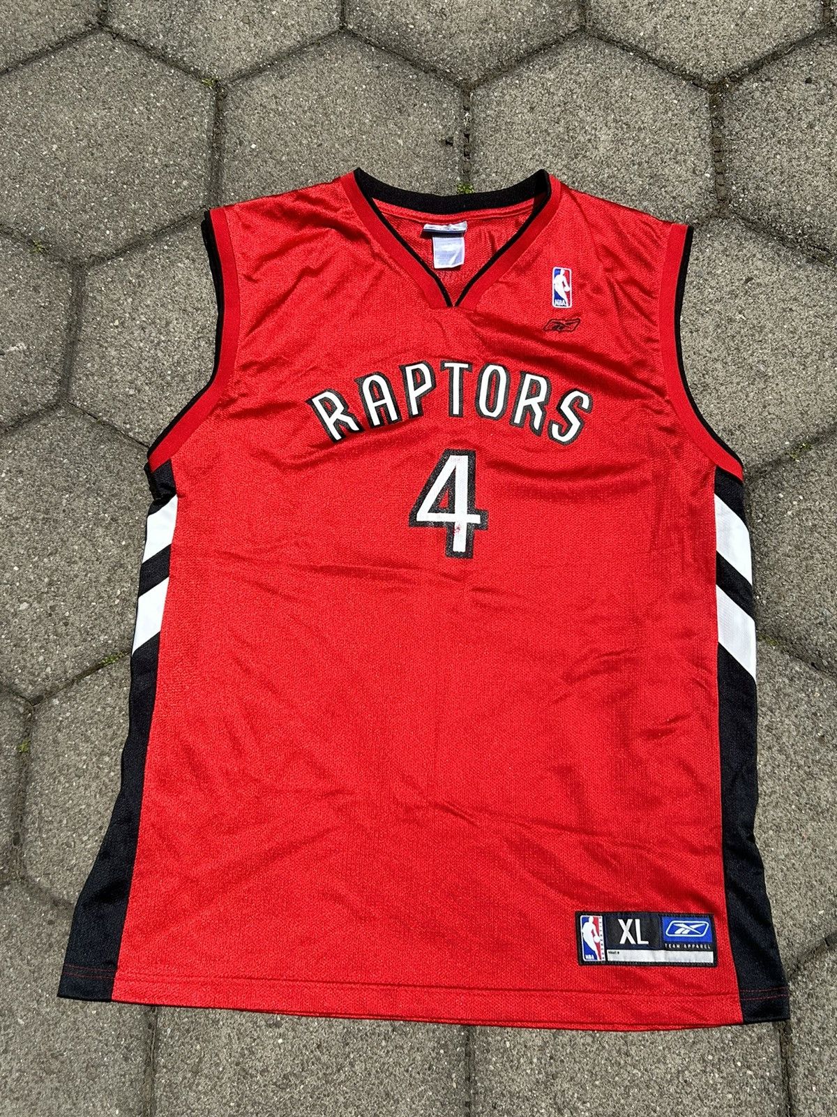 NBA Vintage Reebok Toronto Raptors Chris Bosh Jersey Size US XL / EU 56 / 4 - 1 Thumbnail
