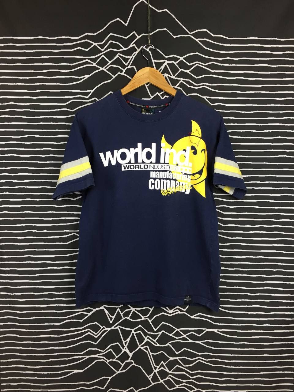 Vintage Vtg World Industries Skateboards Skate Tee Size US L / EU 52-54 / 3 - 1 Thumbnail
