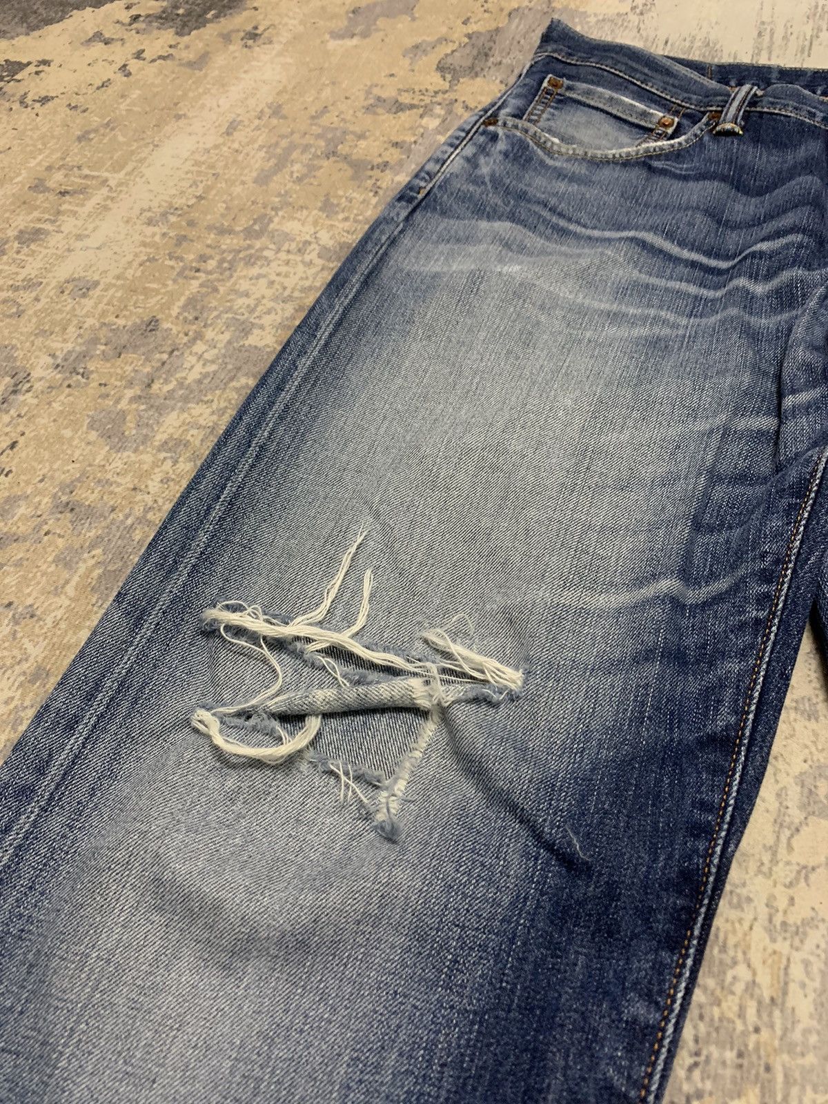 Levi's Vintage Levis 503 Jeans Distressed Denim Jeans 33x31.5 Size US 33 - 5 Thumbnail