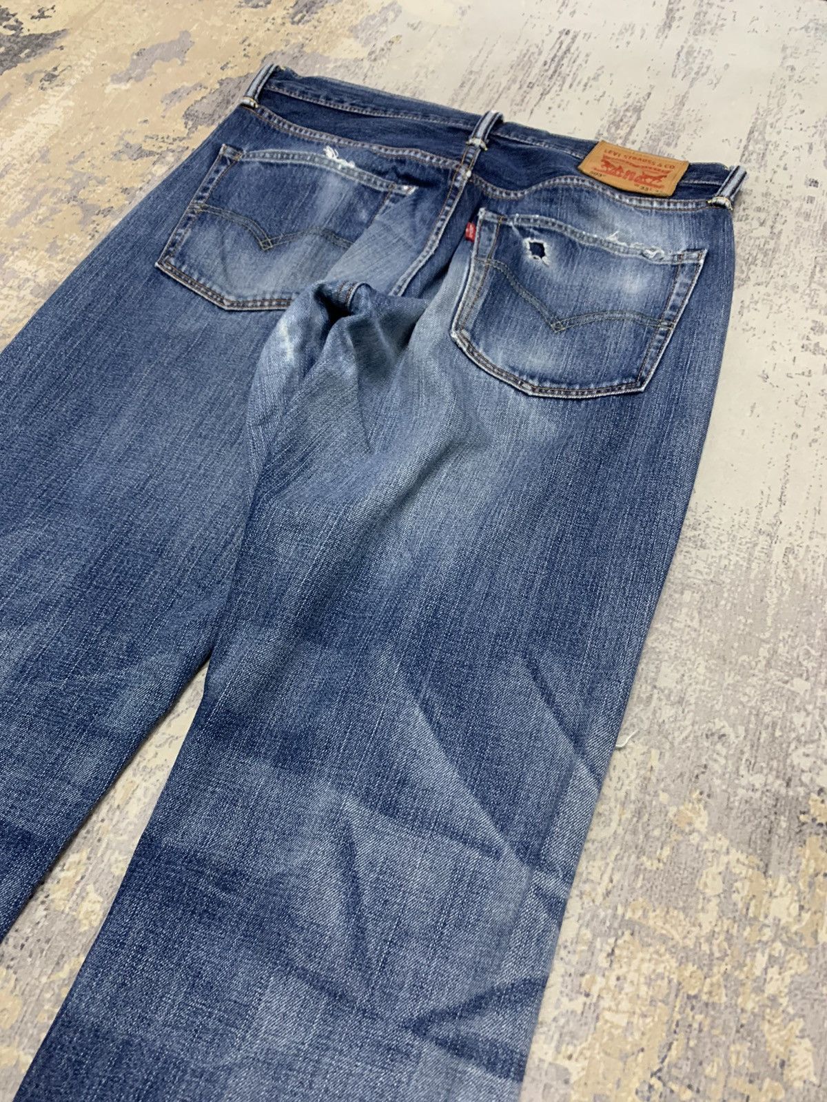 Levi's Vintage Levis 503 Jeans Distressed Denim Jeans 33x31.5 Size US 33 - 12 Thumbnail