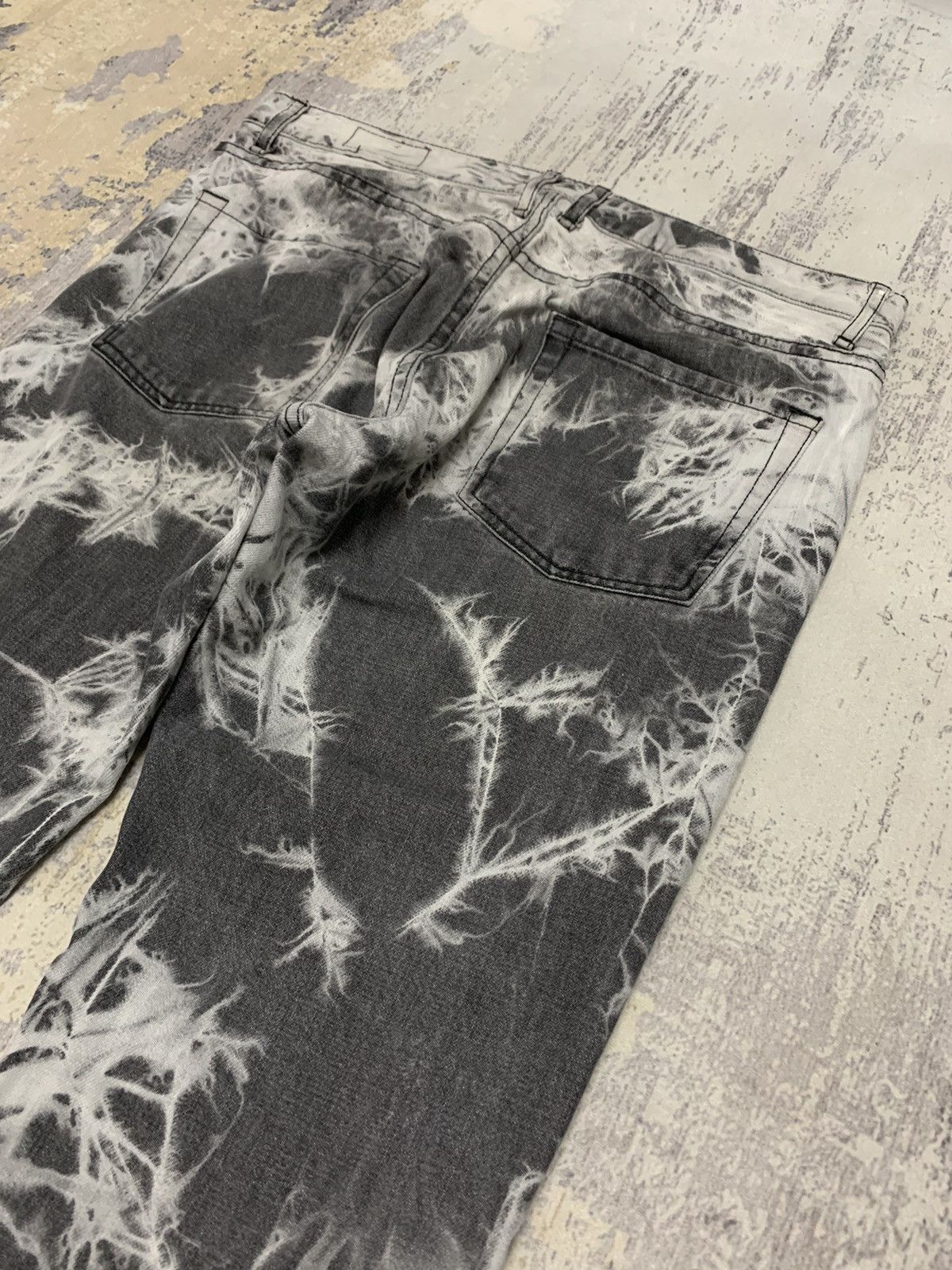Japanese Brand Roen X Semantic Design Distressed Acid Wash Jeans 33x31 Size US 33 - 13 Thumbnail