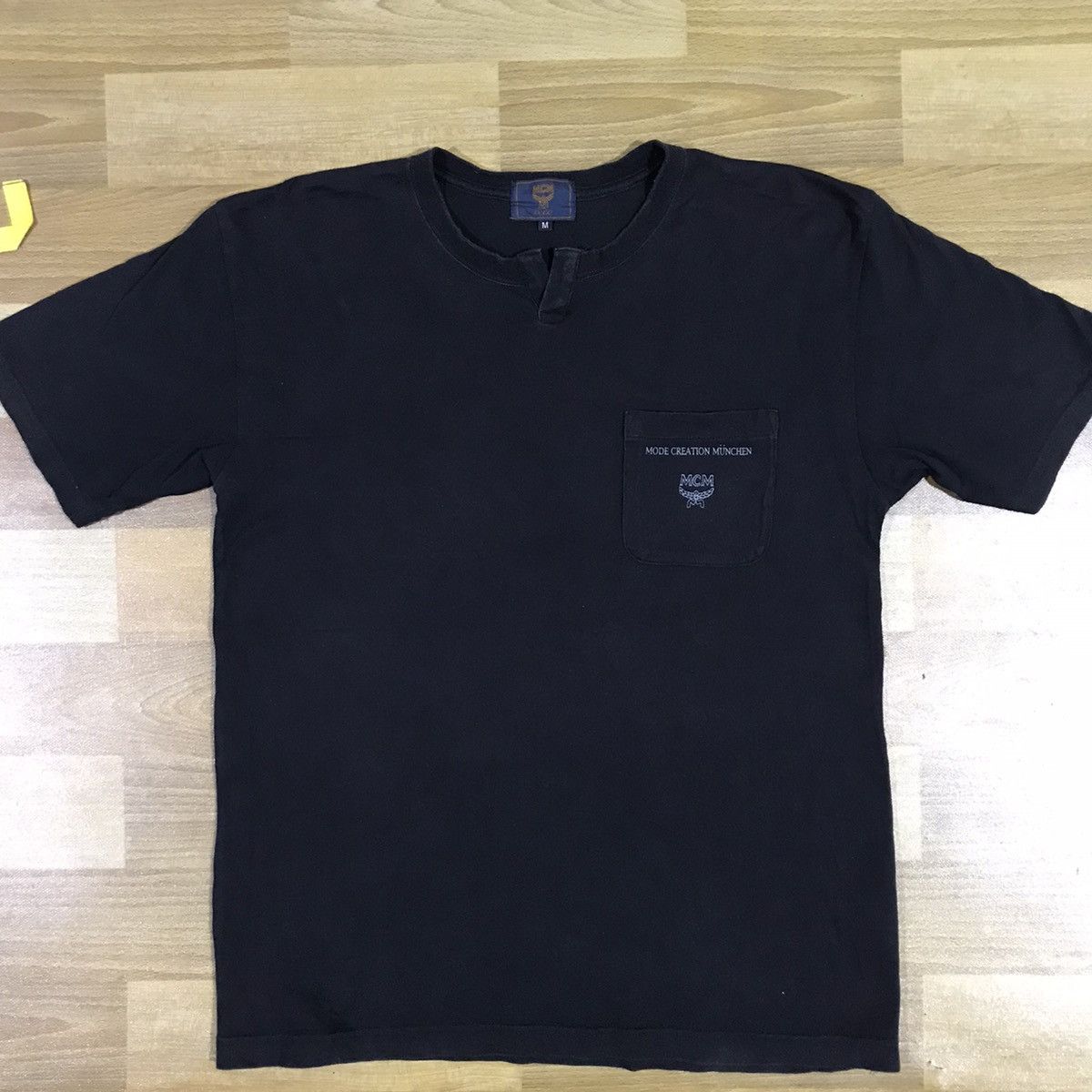 MCM × Rare Panther Mcm t pocket big print back Size US M / EU 48-50 / 2 - 3 Thumbnail
