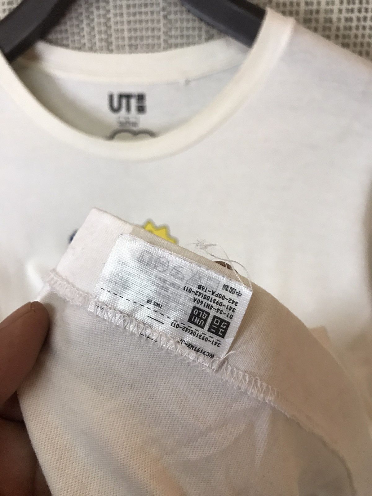 Japanese Brand × The Simpsons × Uniqlo ‼️UNIQLO X THE SIMPONS FAMILY TSHIRT ‼️ Size US L / EU 52-54 / 3 - 5 Thumbnail