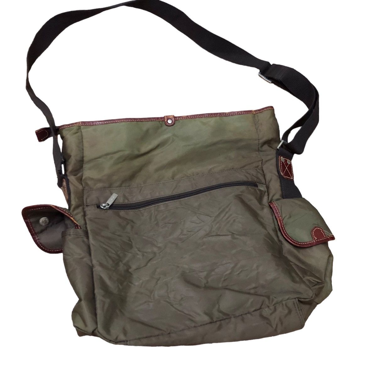 aigle nylon sling bag