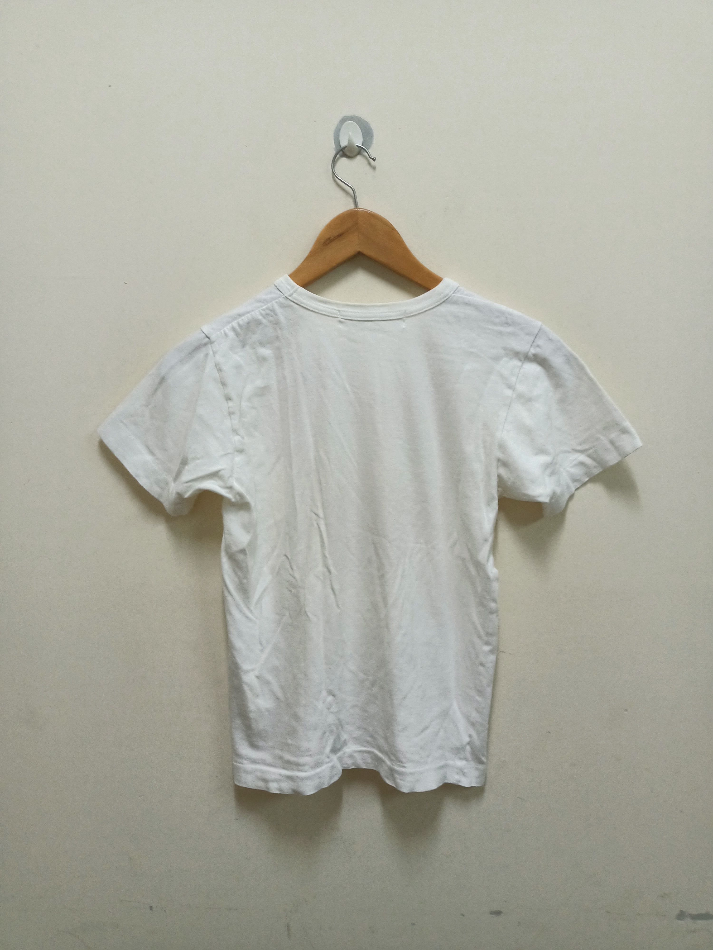 CDG by Comme des Garcons Play Comme des Garcons t-shirt Size S / US 4 / IT 40 - 7 Thumbnail
