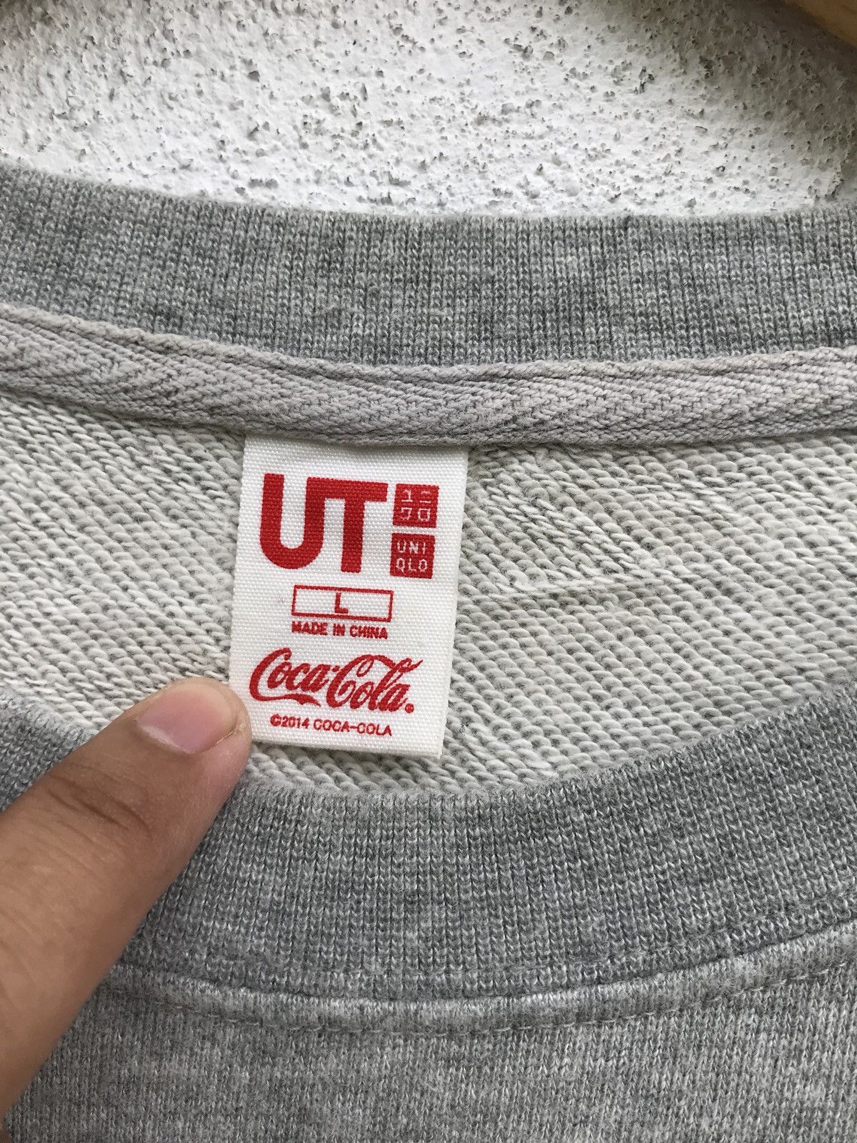 Coca Cola × Uniqlo Coca Cola x Uniqlo Big Logo Crewneck Sweatshirt Size US L / EU 52-54 / 3 - 4 Thumbnail