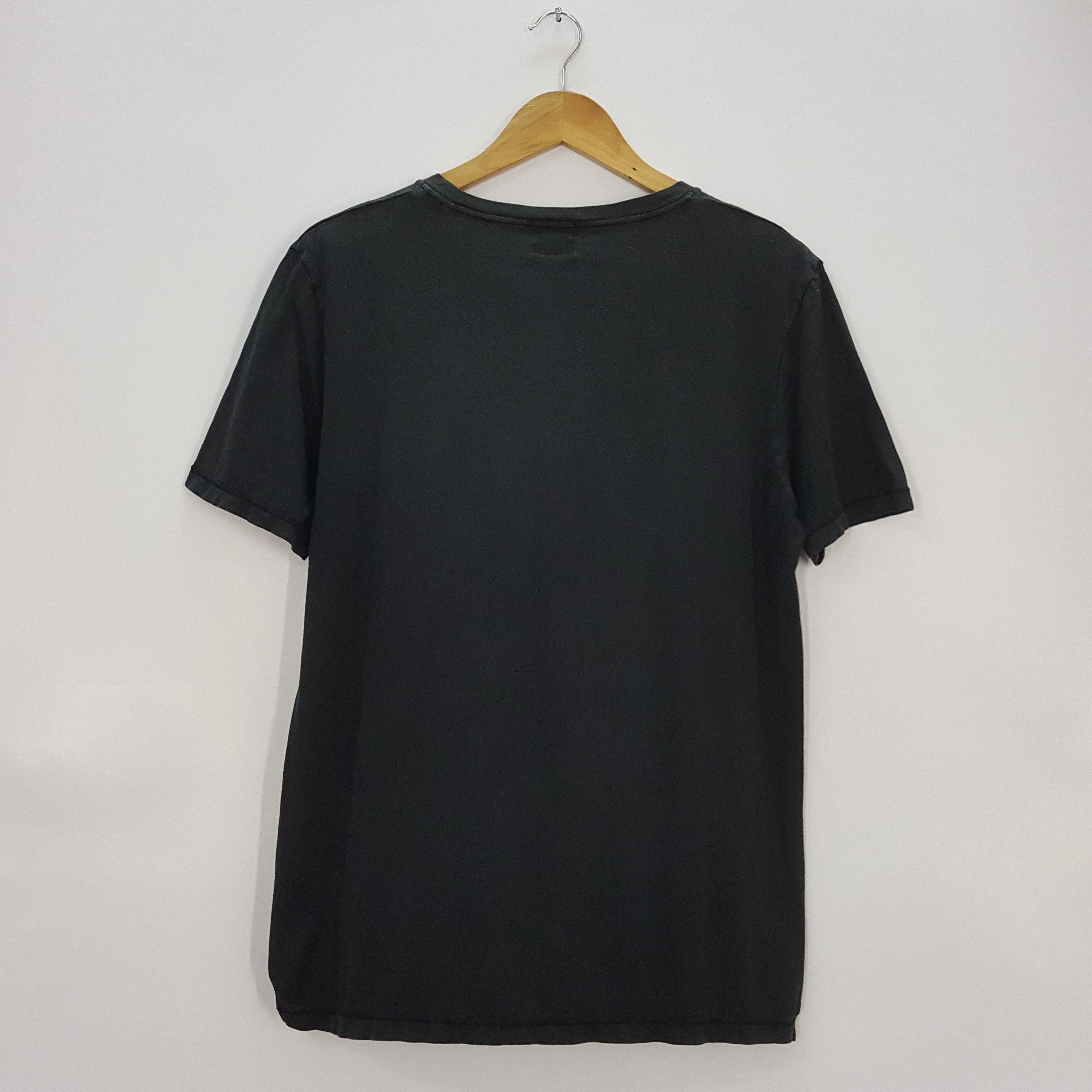 Designer × Vintage × Vivienne Westwood Vintage Vivienne Westwood small logo t-shirt made in Japan Size US M / EU 48-50 / 2 - 4 Thumbnail