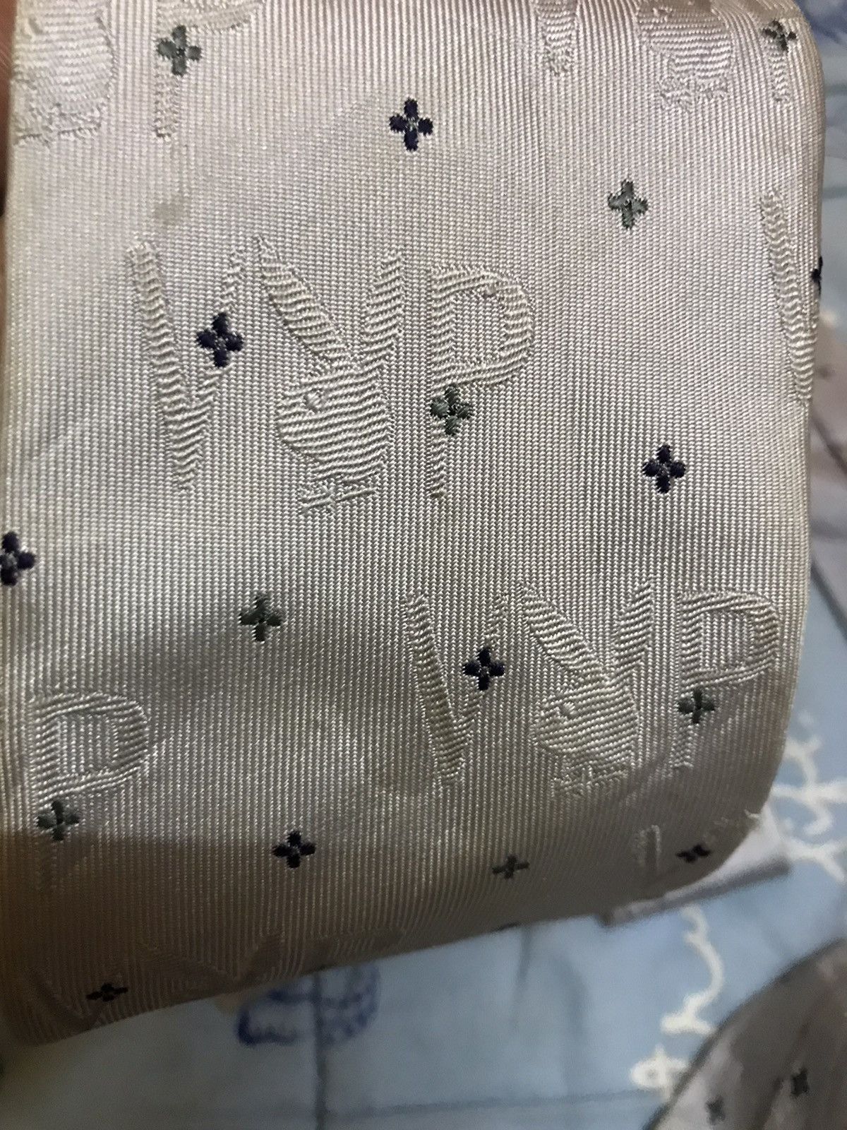 Playboy ‼️PLAYBOY TIE VP STRIPE ‼️ Size ONE SIZE - 4 Thumbnail