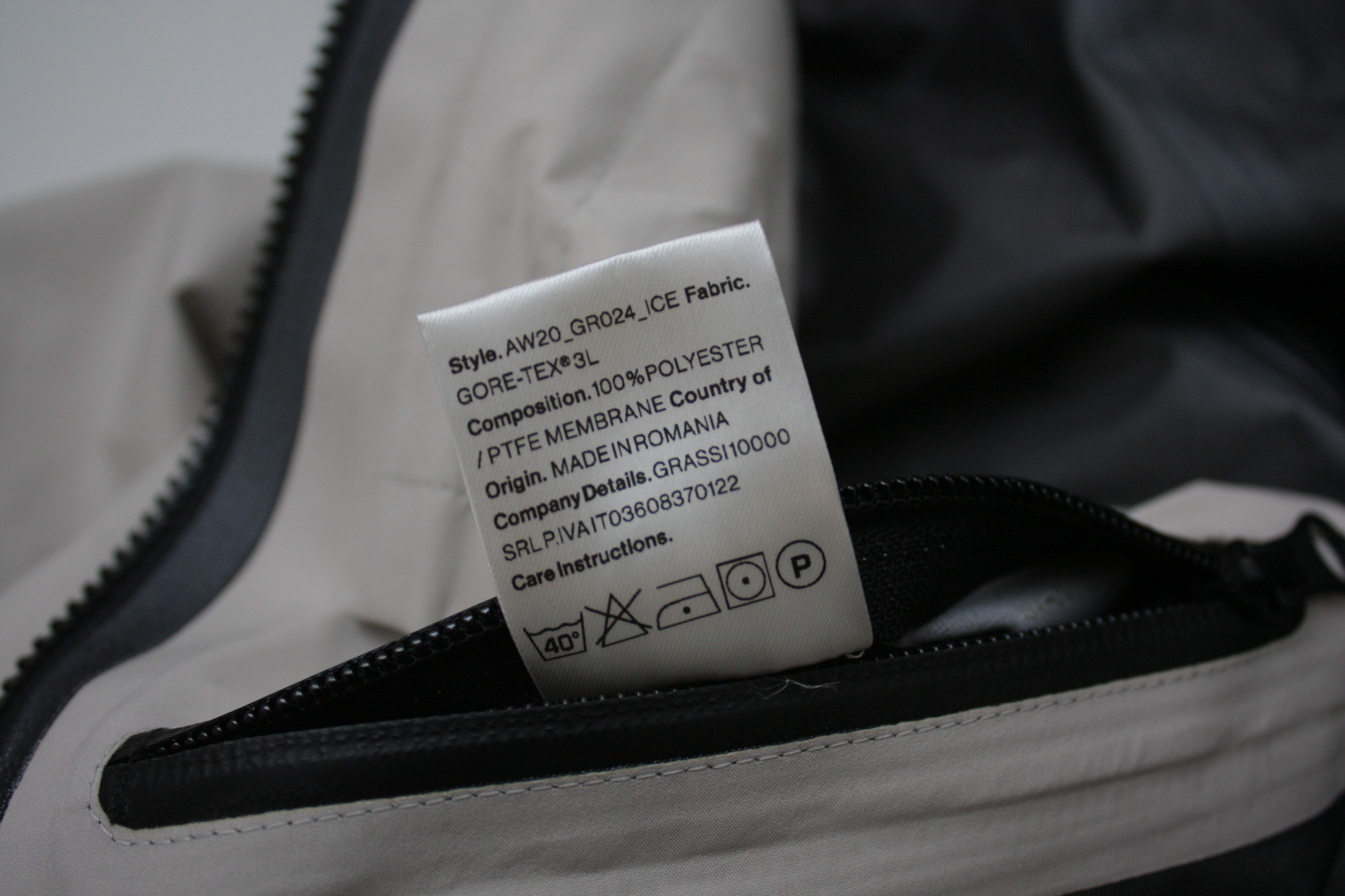 GR10K GR10K WINDSTOPPER 2WAY BLOUSON Gore-Tex | Grailed 