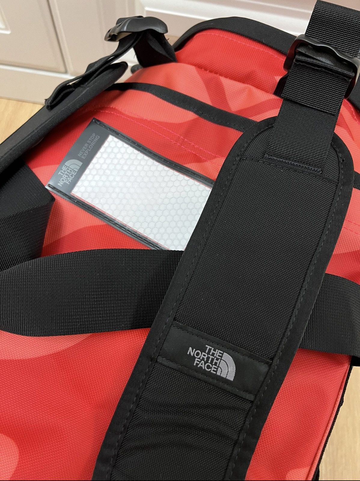 Kaws × The North Face Kaws x The North Face Basecamp Duffel Size ONE SIZE - 13 Thumbnail