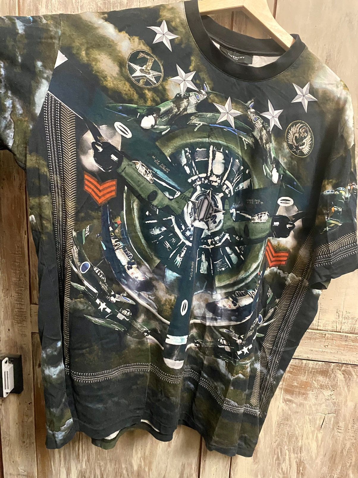 Givenchy Givenchy by Tisci oversized Tshirt military print S Size US S / EU 44-46 / 1 - 5 Thumbnail