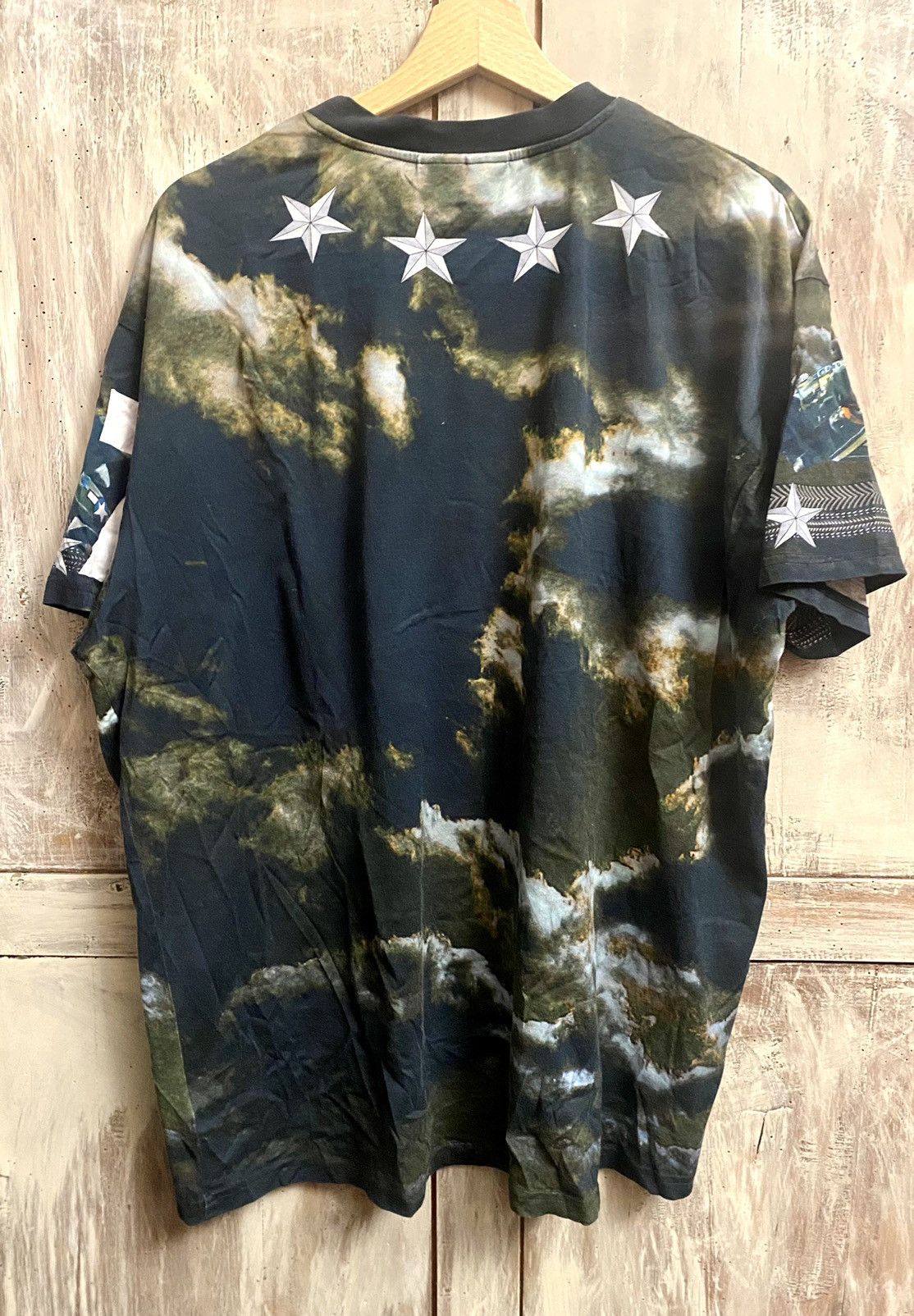 Givenchy Givenchy by Tisci oversized Tshirt military print S Size US S / EU 44-46 / 1 - 4 Thumbnail
