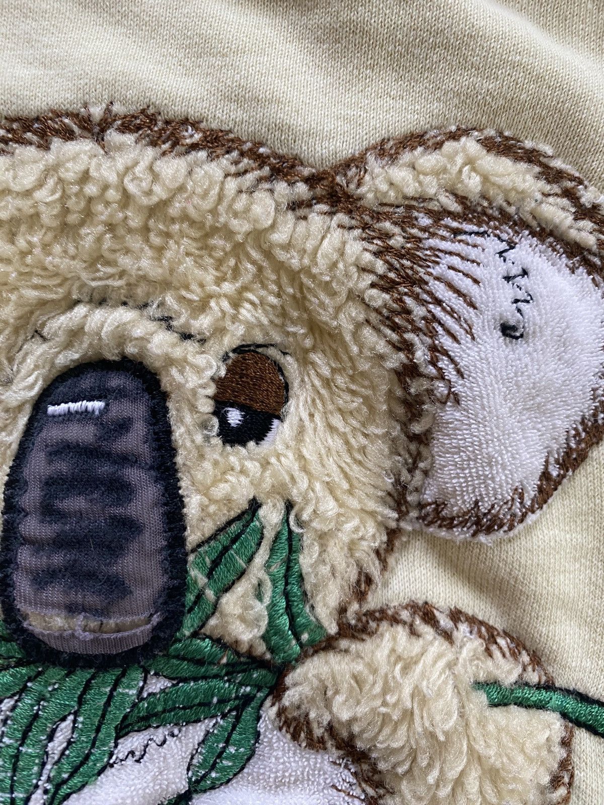 Vintage Vintage 80’s Whispers Fuzzy Koala Raglan Crewneck Sweatshirt Size US XS / EU 42 / 0 - 5 Thumbnail