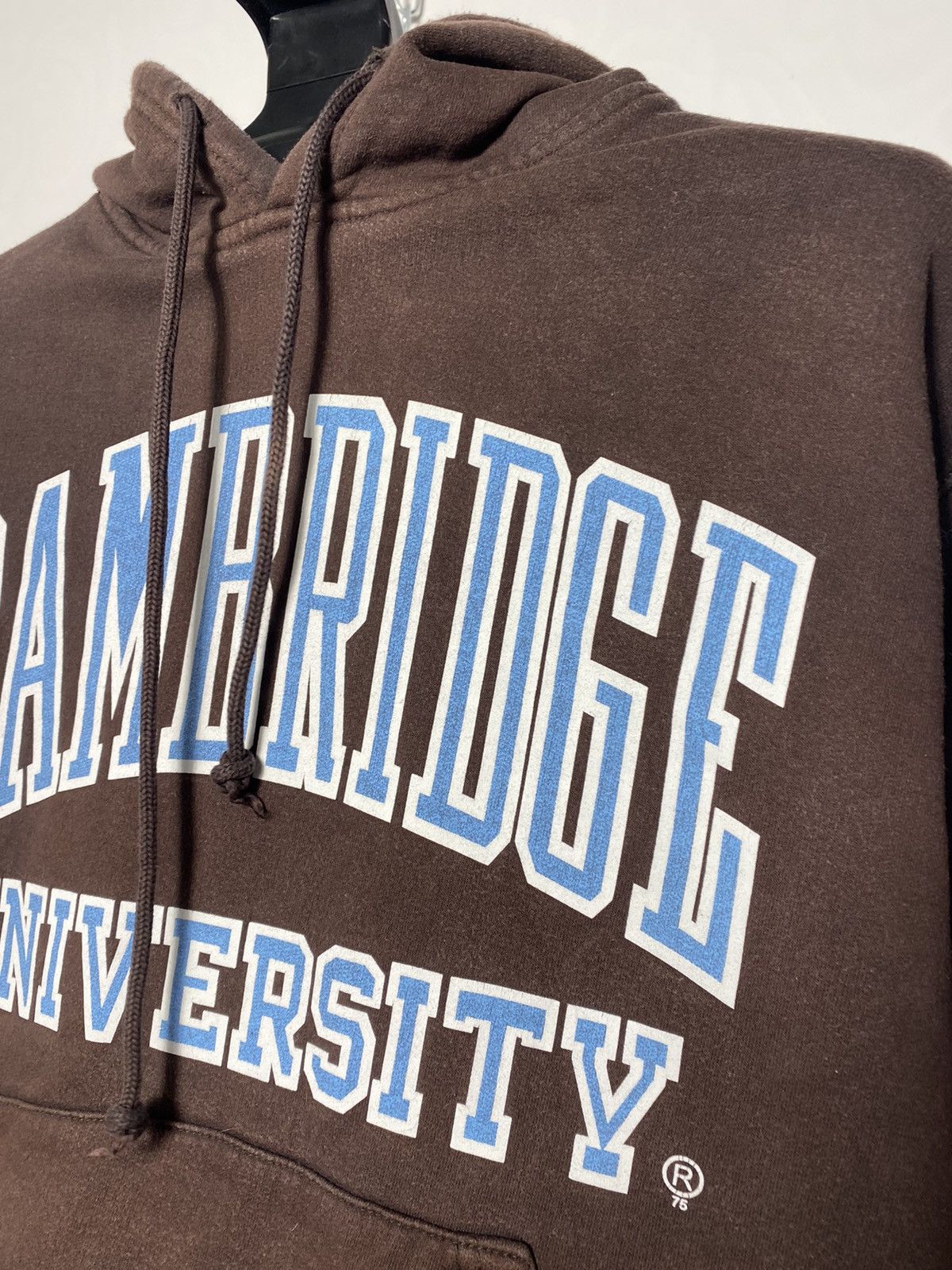 Vintage Vintage Cambridge university dark brown distressed hoodie Size US L / EU 52-54 / 3 - 6 Thumbnail