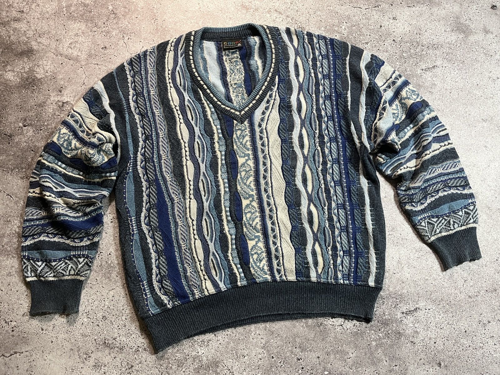 Coogi × Vintage Coogi Sweater Vintage Australian Heavy Knitted Biggie 90's Size US L / EU 52-54 / 3 - 12 Thumbnail