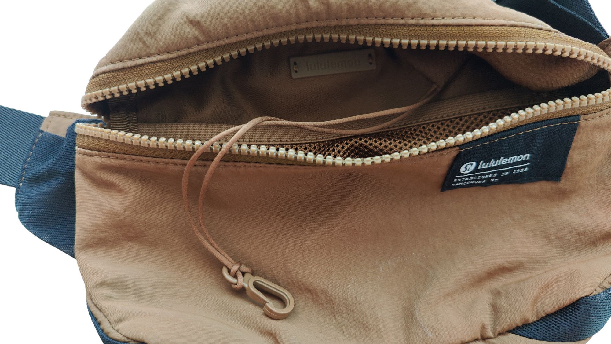 Lululemon Lululemon Everywhere Shoulder Belt Bag Size ONE SIZE - 6 Thumbnail