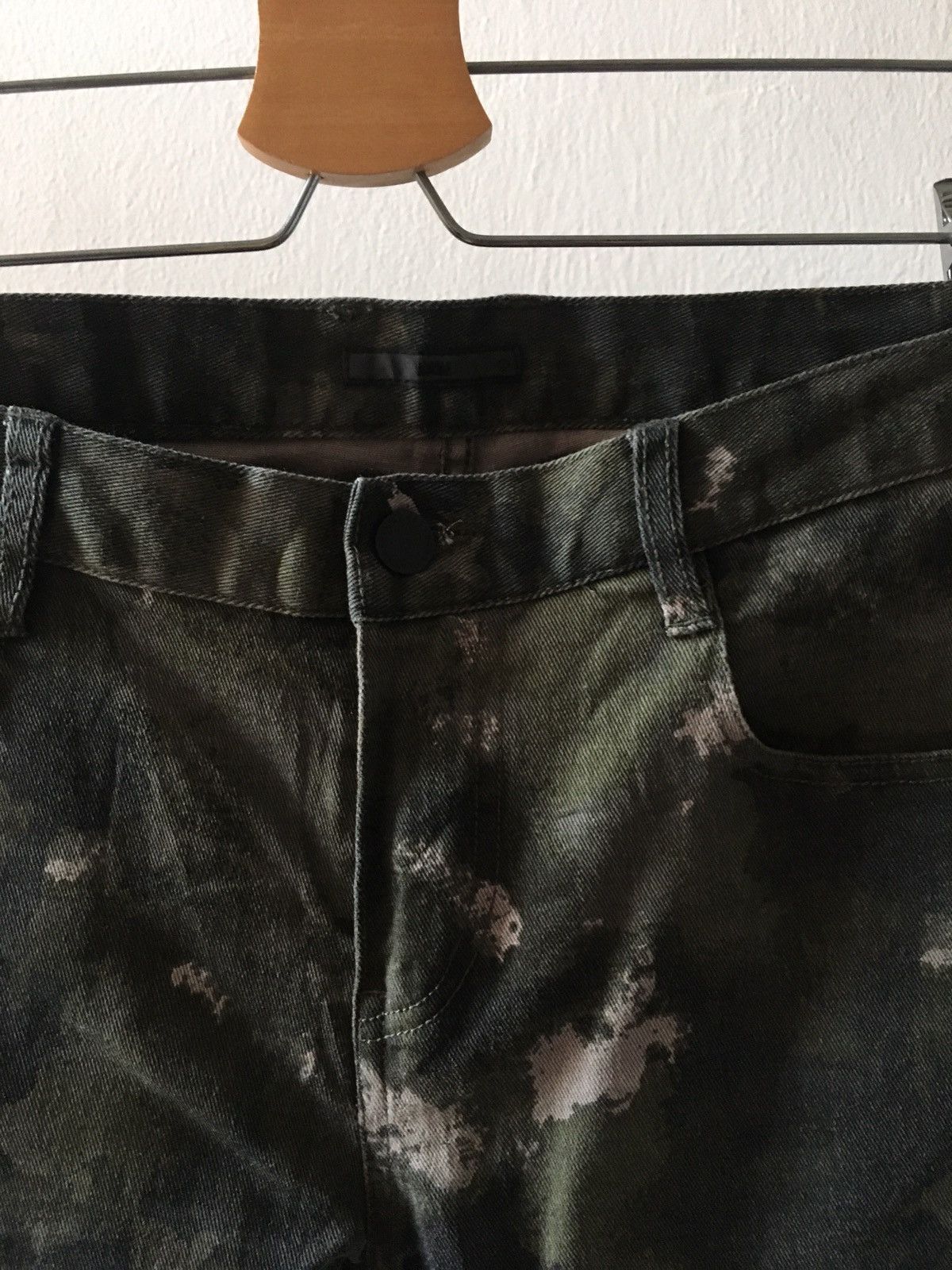 HARE hare skinny painted denim Size US 28 / EU 44 - 2 Thumbnail