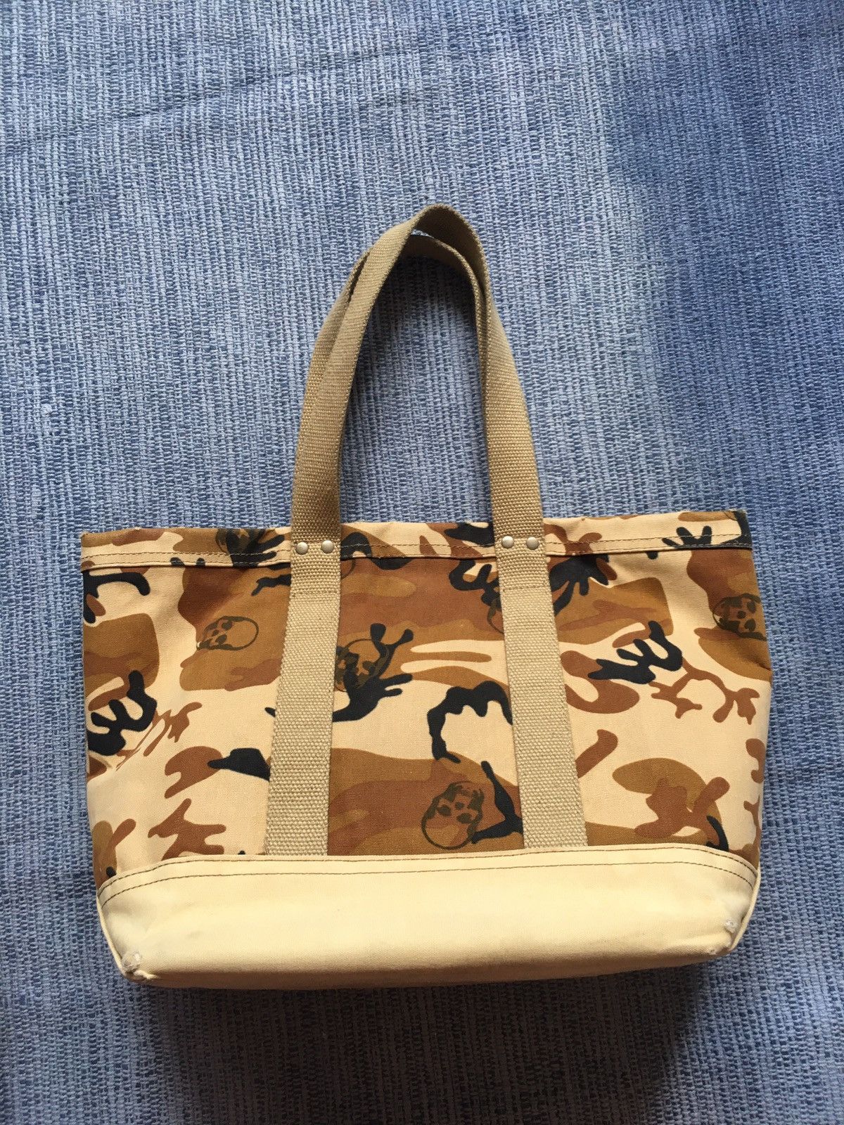 brown skull camouflage tote bag
