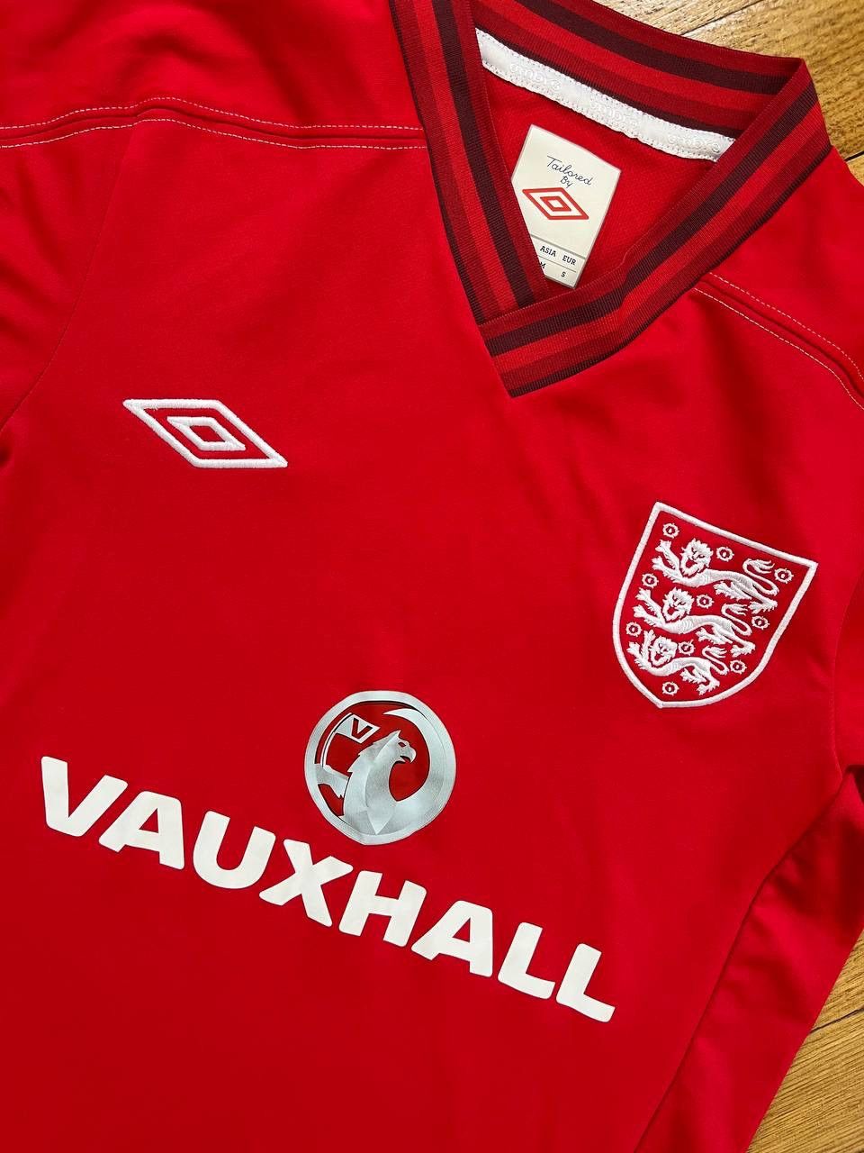 Umbro Vintage Umbro Soccer Jerseys England Size US S / EU 44-46 / 1 - 4 Thumbnail
