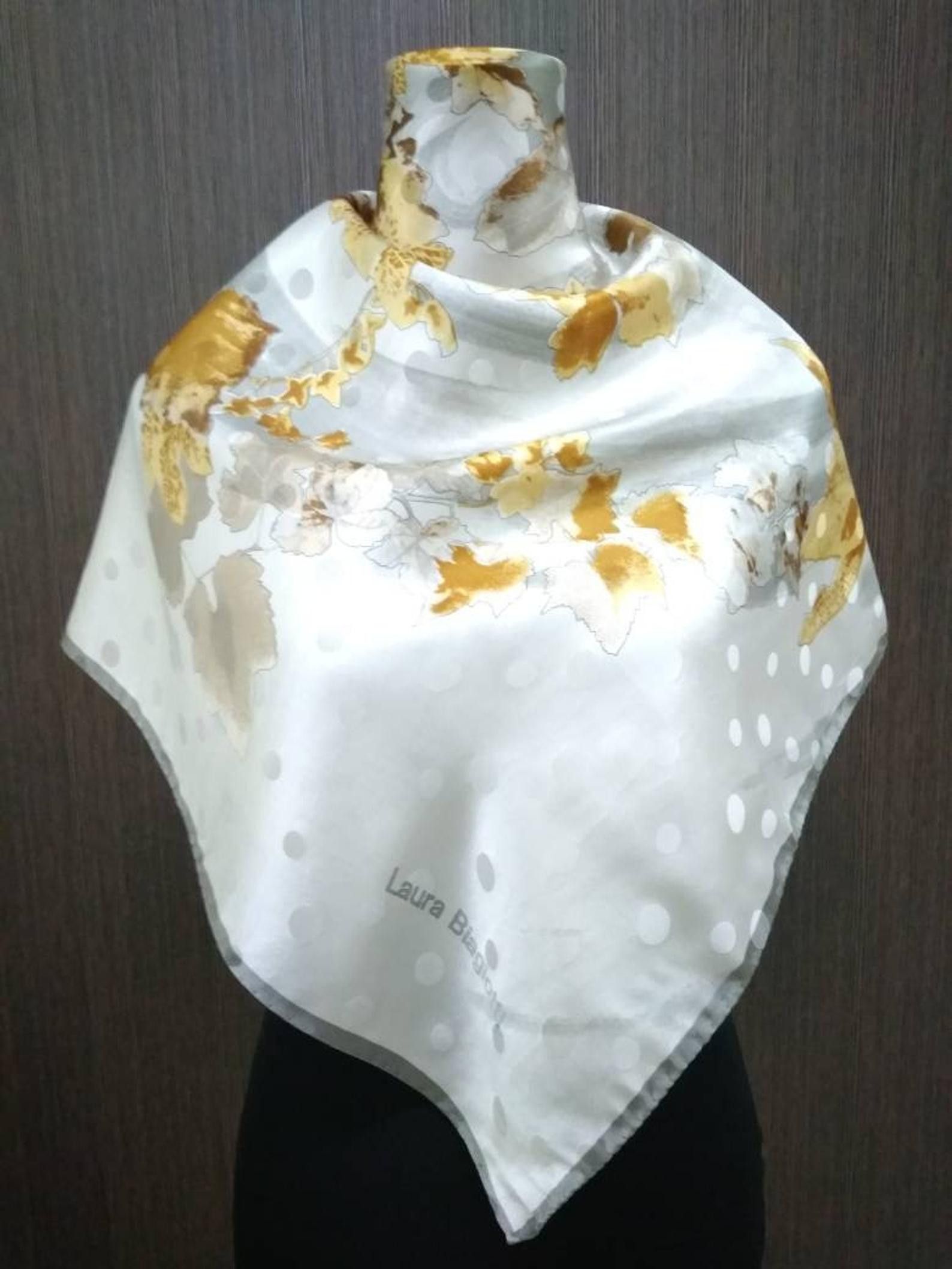 Laura Biagiotti Laura Biagiotti Silk Scarf Muffler Shawl Scarves Size ONE SIZE - 1 Thumbnail