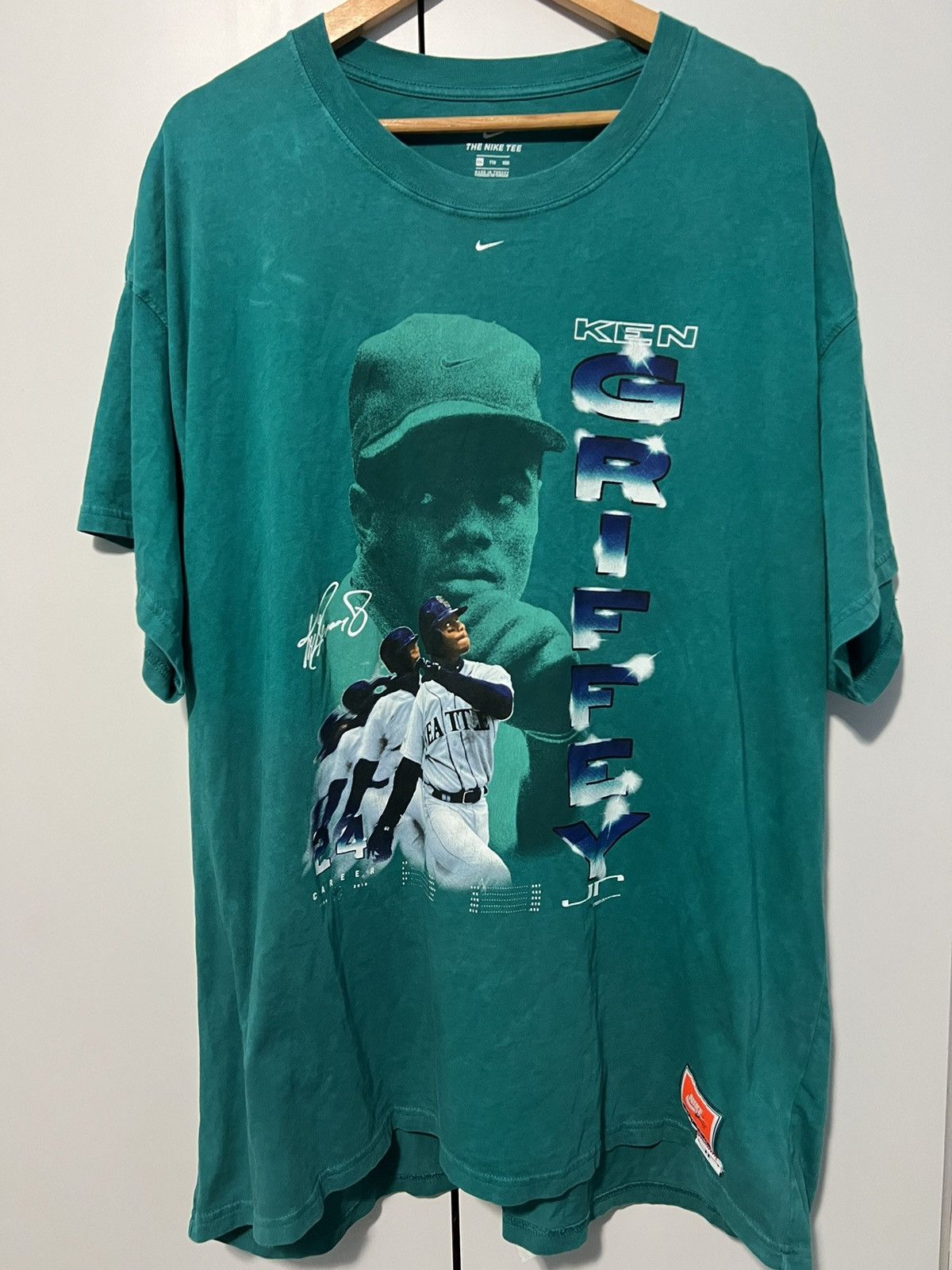 Vintage Nike Ken Griffey Jr Graphic T Shirt (Size XL) NWT — Roots