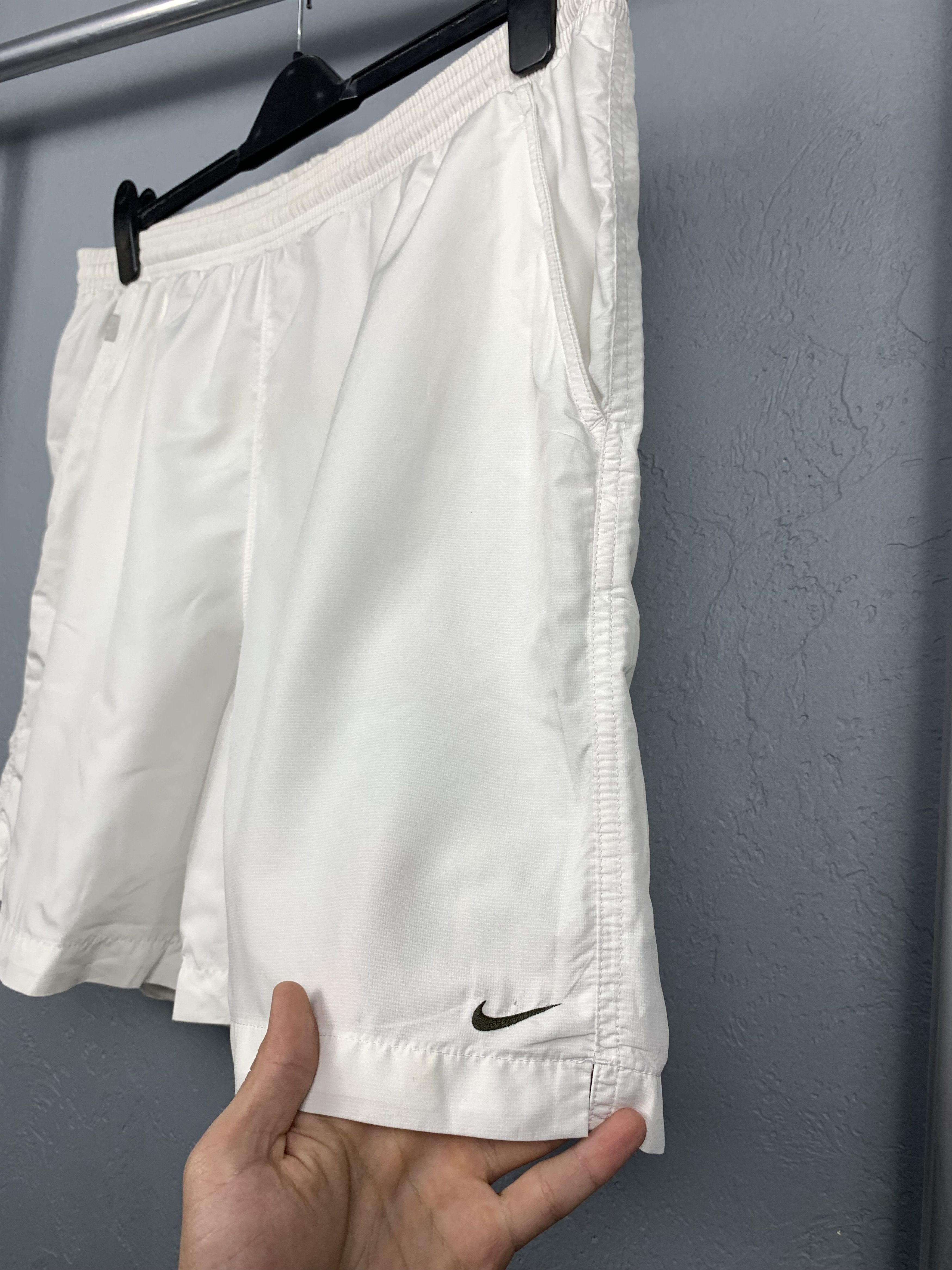 Nike × Vintage Vintage Nike Mens Shorts Dri Fit Y2K Size US 32 / EU 48 - 2 Thumbnail