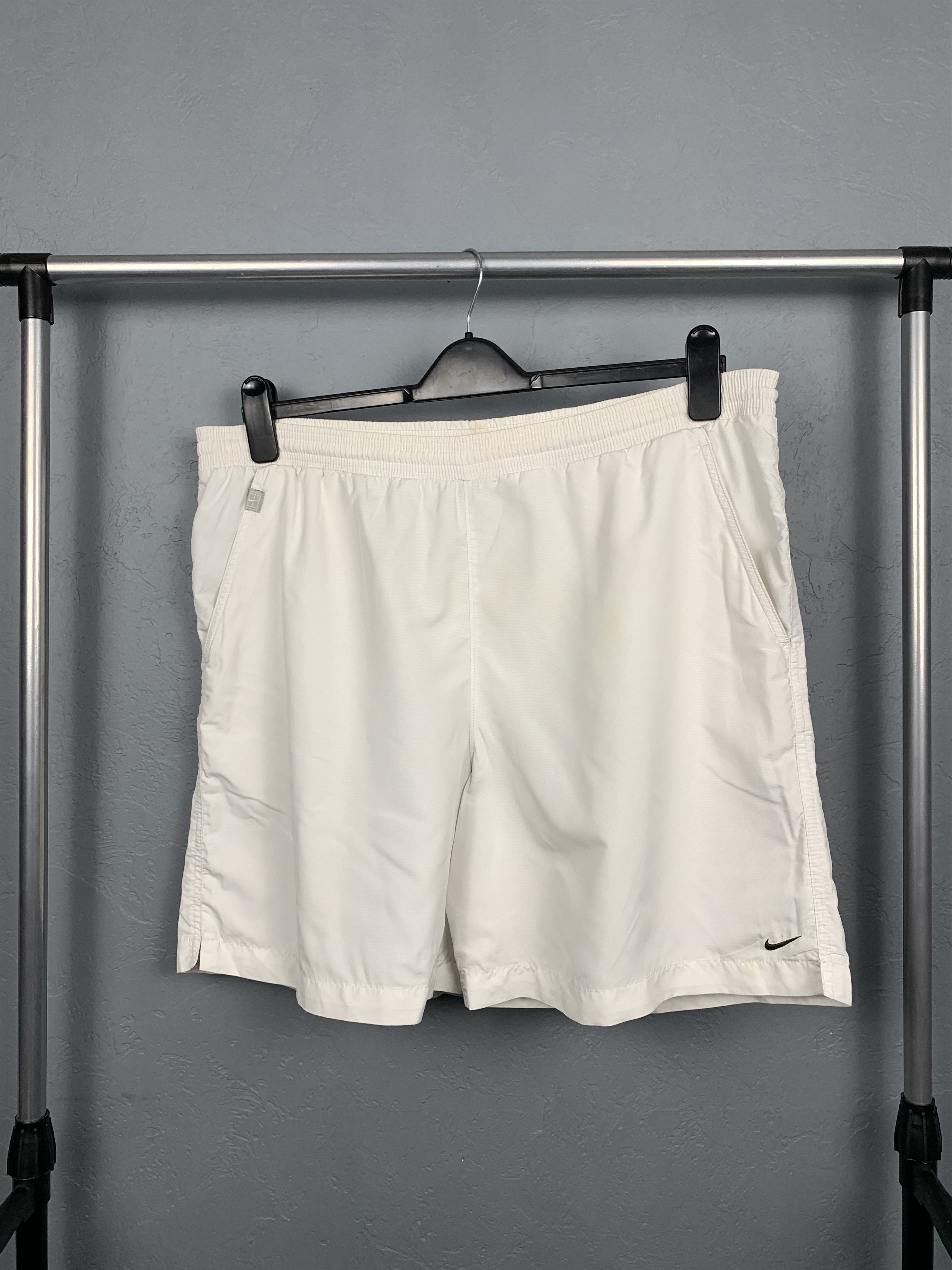 Nike × Vintage Vintage Nike Mens Shorts Dri Fit Y2K Size US 32 / EU 48 - 1 Thumbnail