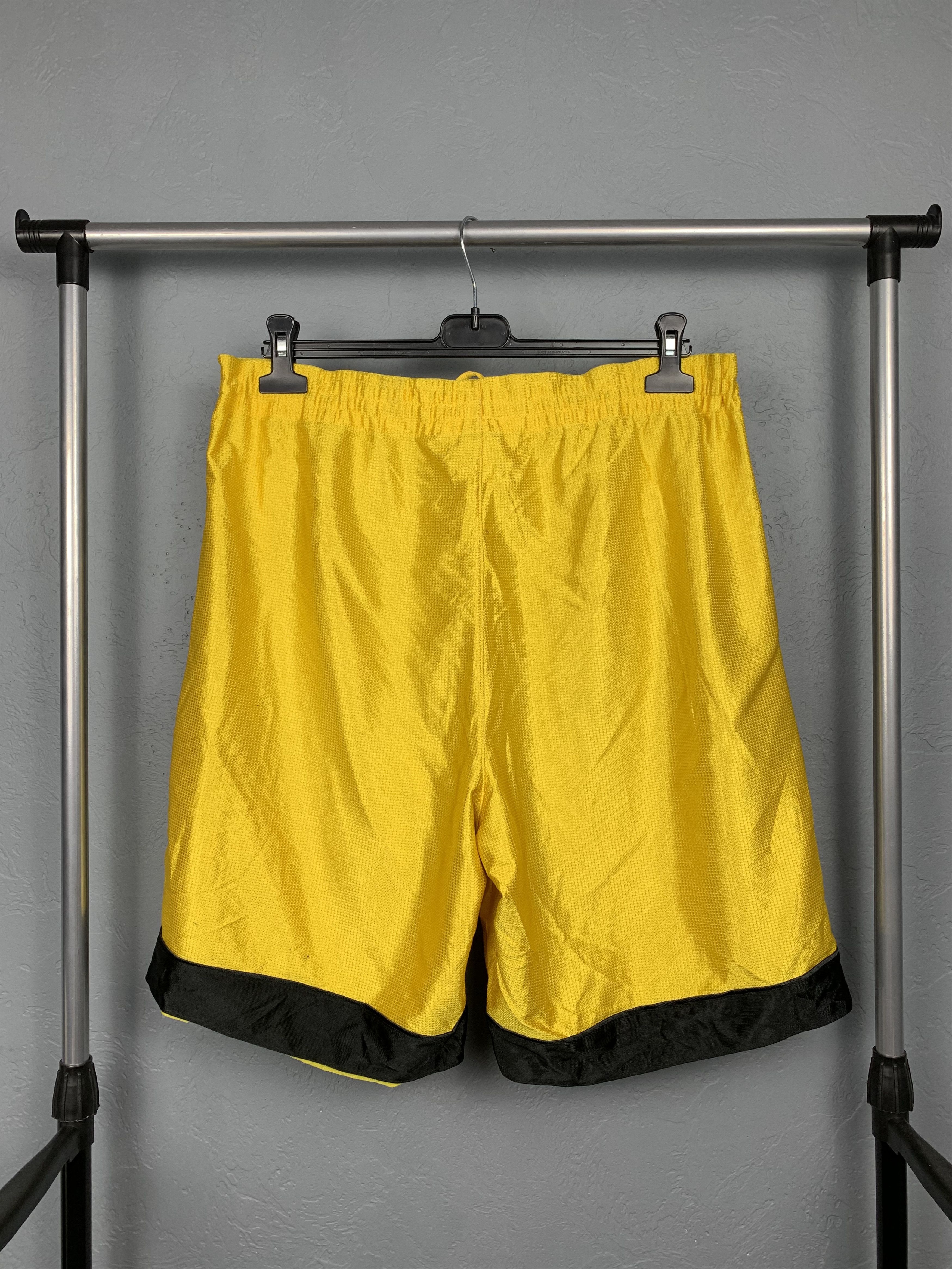 Nike Nike 90s Vintage Mens Shorts Y2K Size US 34 / EU 50 - 4 Thumbnail