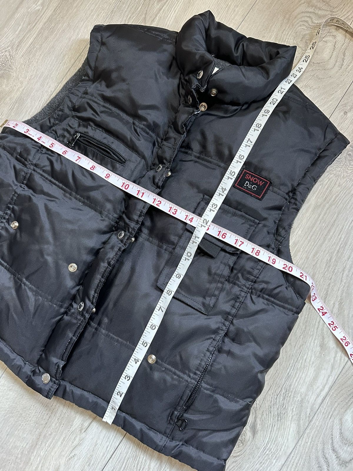 Dolce & Gabbana Vintage 90s Dolce Gabbana Puffer Vest Snow Black Very Rare Size US S / EU 44-46 / 1 - 10 Thumbnail