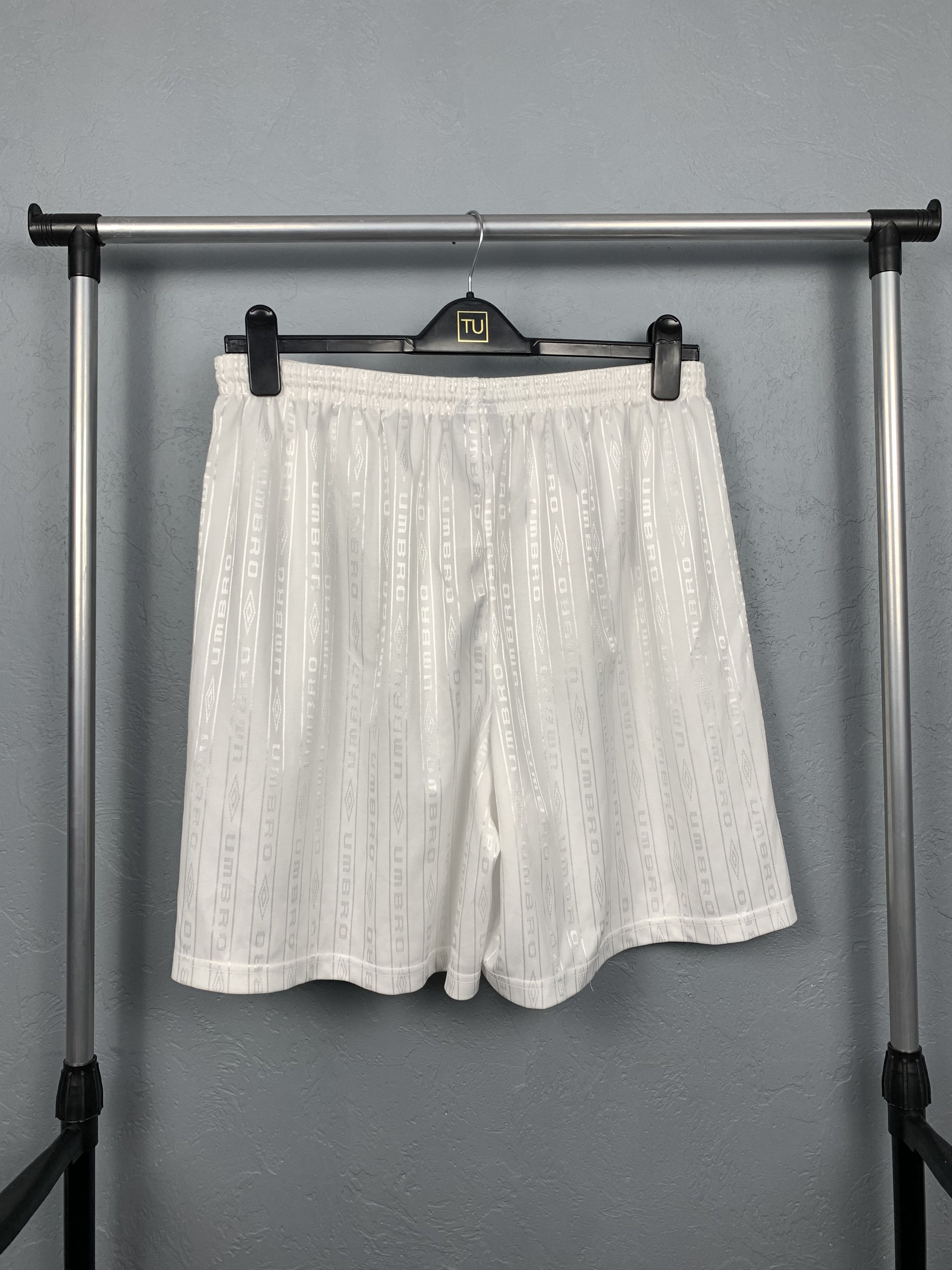 Umbro × Vintage Vintage Umbro Mens Shorts Dri Fit Y2K Size US 36 / EU 52 - 3 Thumbnail