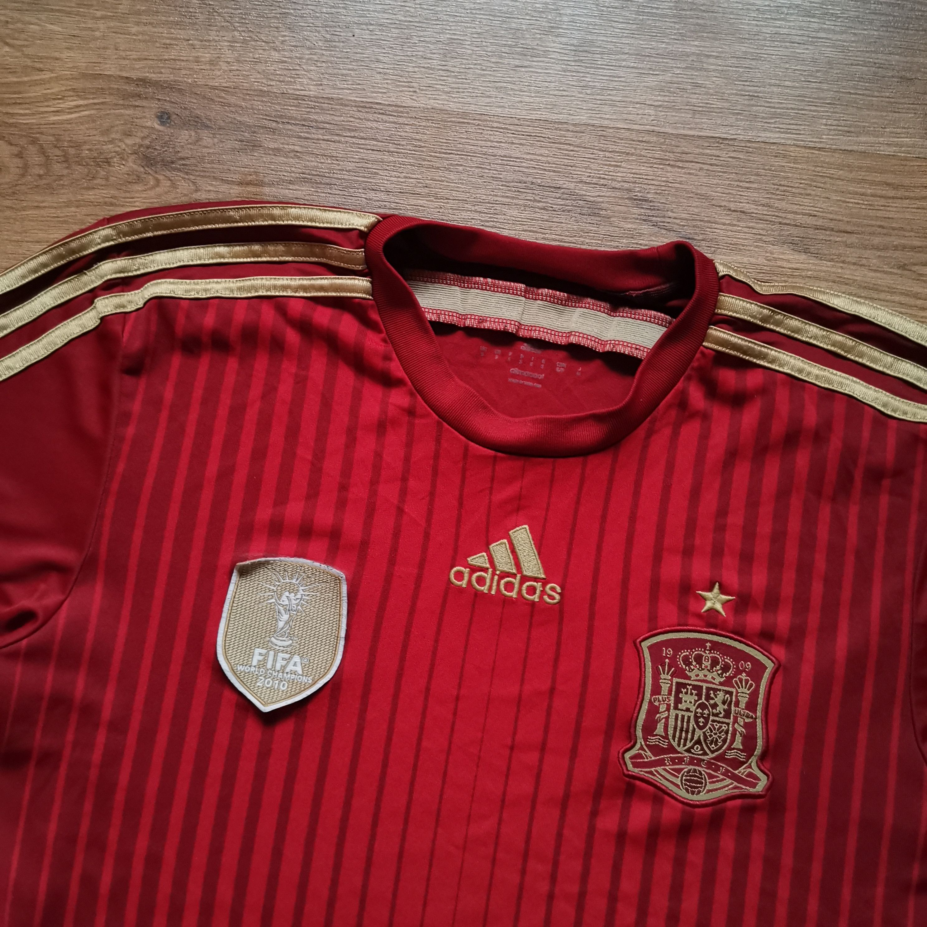 Adidas Adidas Spain 2013 2014 World champions home jersey Size US S / EU 44-46 / 1 - 3 Thumbnail