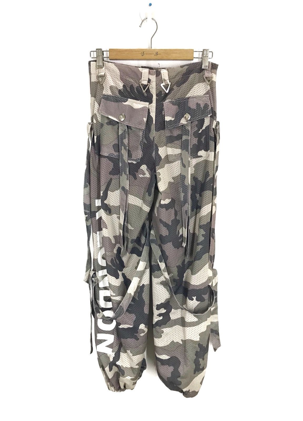 If Six Was Nine R-LONDON Camouflage Mesh Bondage Parachute Urban Cargo Pant Size US 29 - 11 Thumbnail