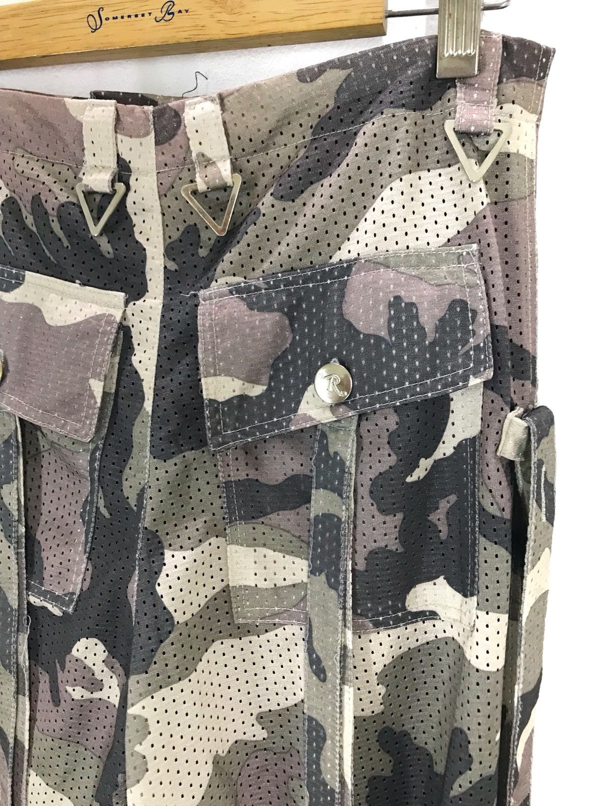 If Six Was Nine R-LONDON Camouflage Mesh Bondage Parachute Urban Cargo Pant Size US 29 - 17 Thumbnail