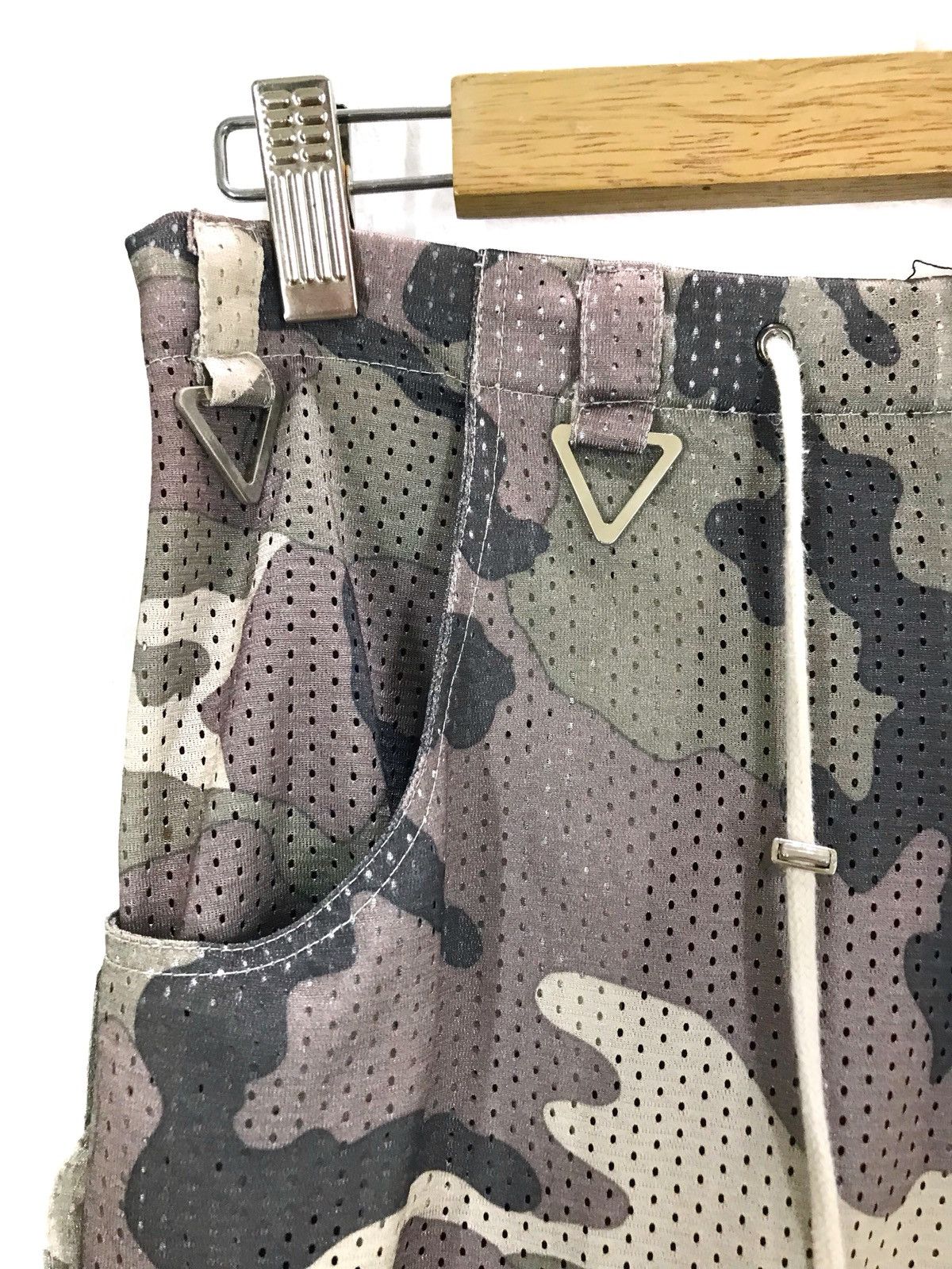 If Six Was Nine R-LONDON Camouflage Mesh Bondage Parachute Urban Cargo Pant Size US 29 - 9 Thumbnail