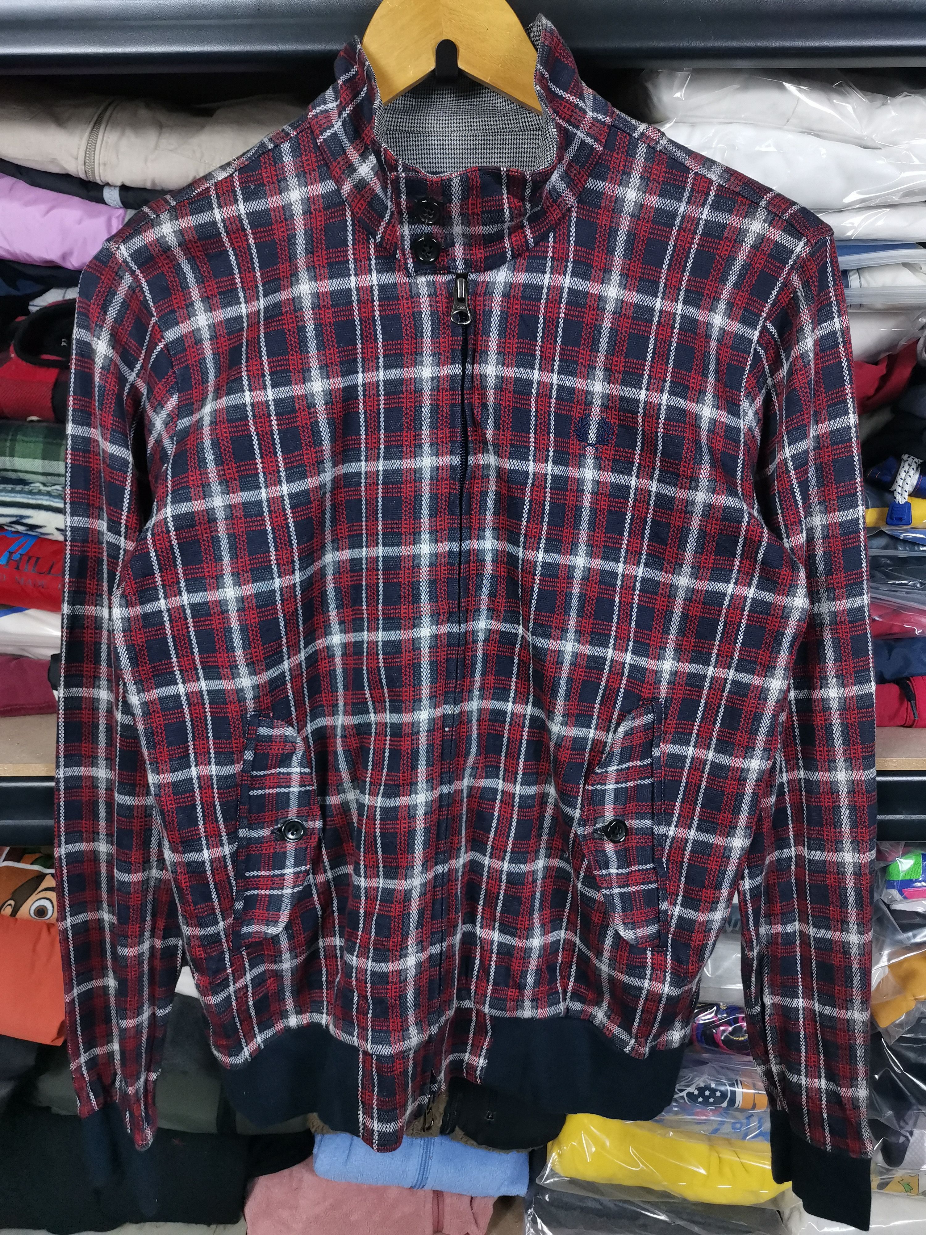 Fred Perry Vintage Fred Perry Chekered Sweater Jacket Size US S / EU 44-46 / 1 - 1 Thumbnail