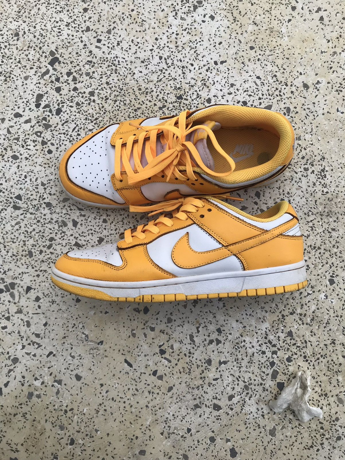 dunk low laser orange men