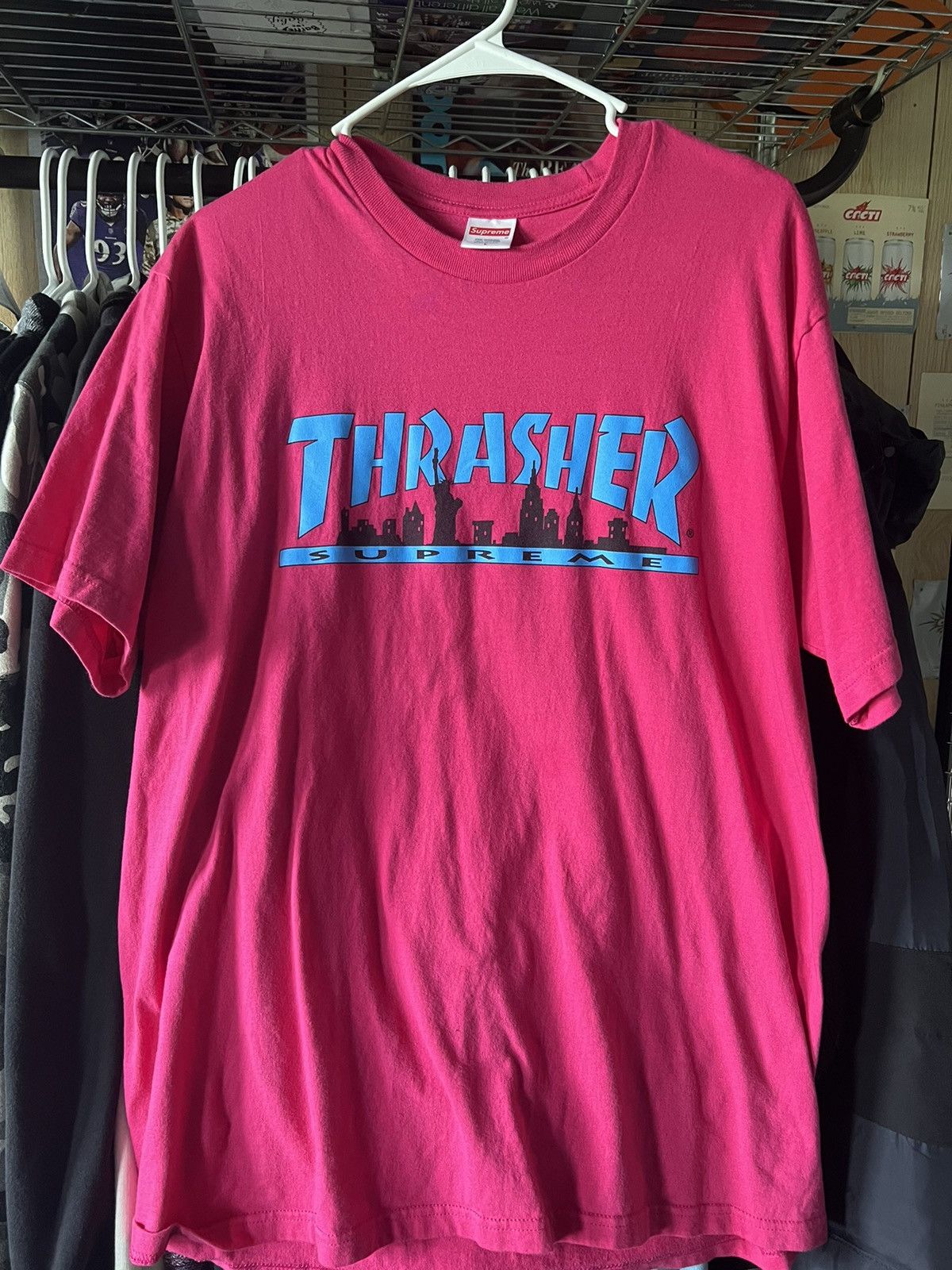 Supreme Thrasher トレーナー Medium ピンク Supreme Thrasher トレーナー Medium ピンク